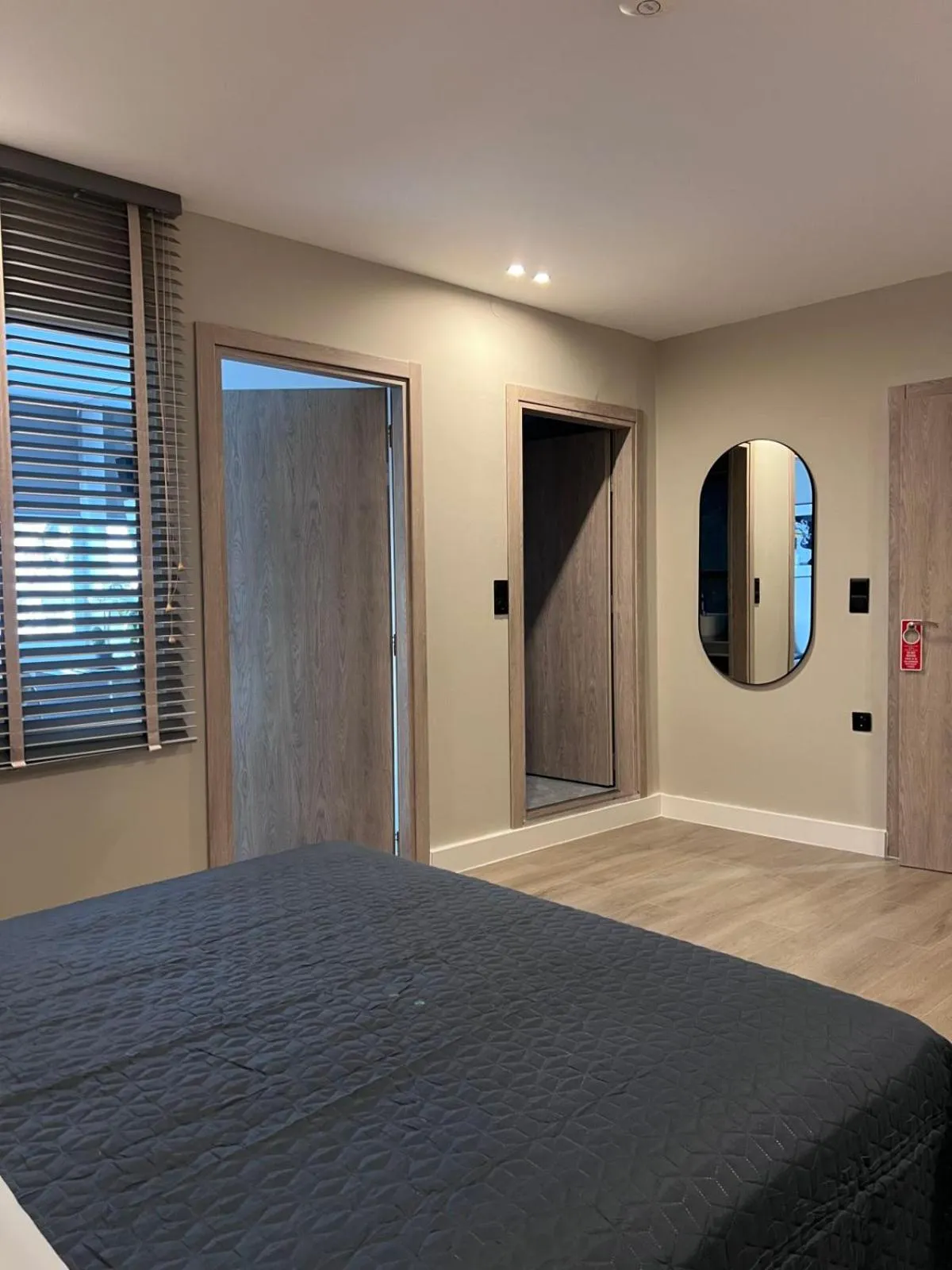 Photo of the whole room, Bed in Luxor Premium Suites