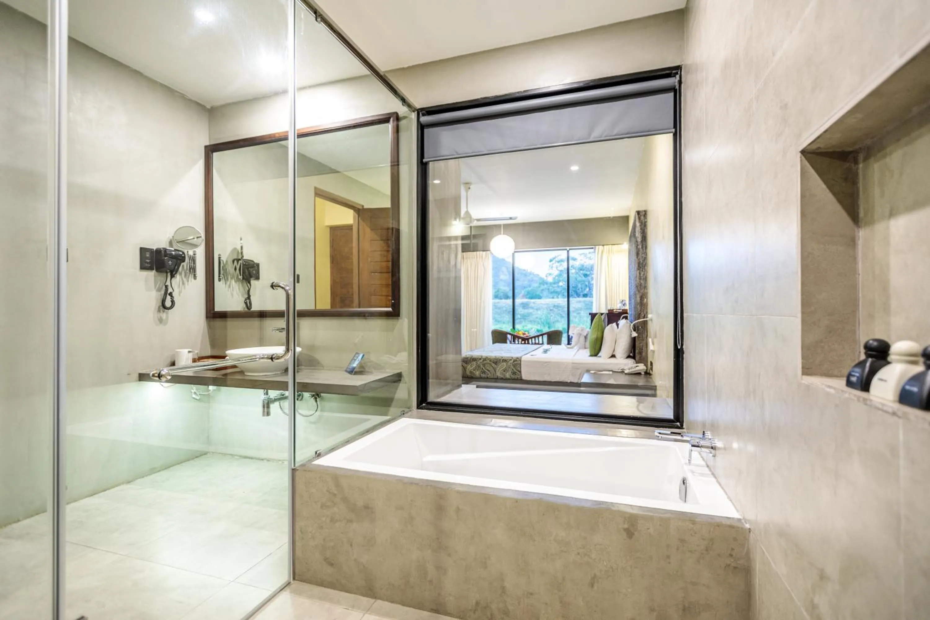 Photo of the whole room in Sigiriya King's Resort