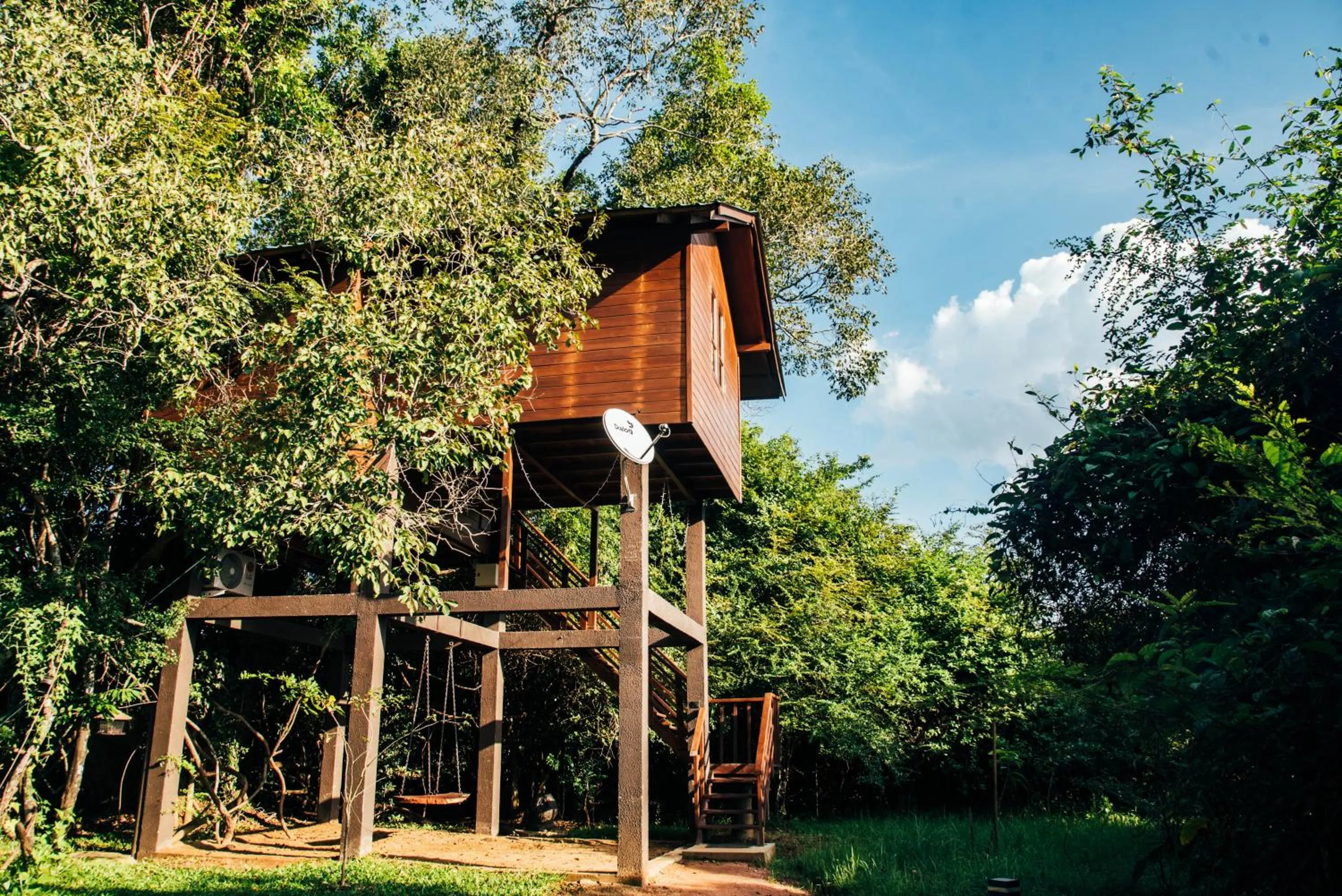 Property building in Sigiriya King's Resort