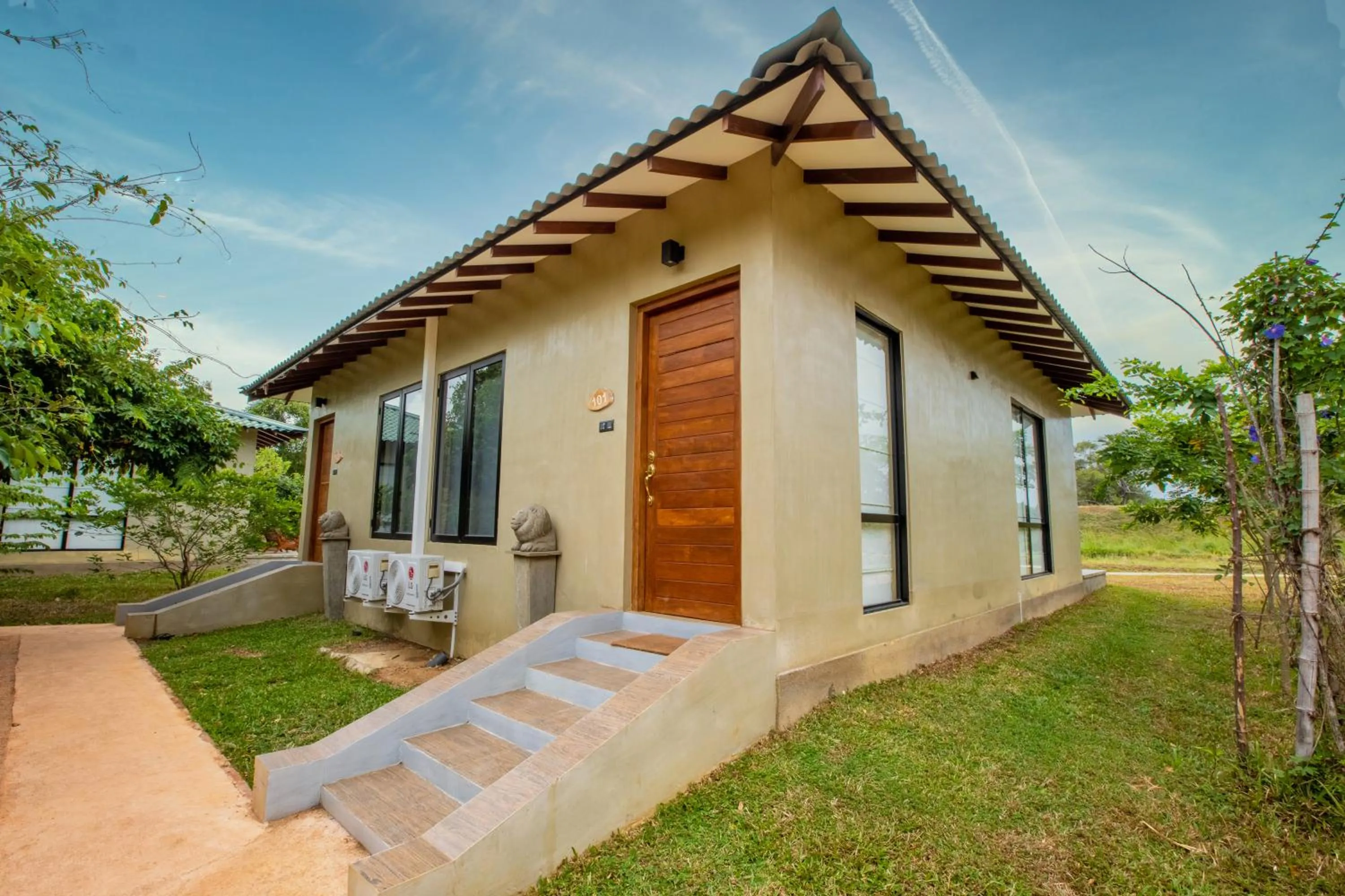 Property building in Sigiriya King's Resort
