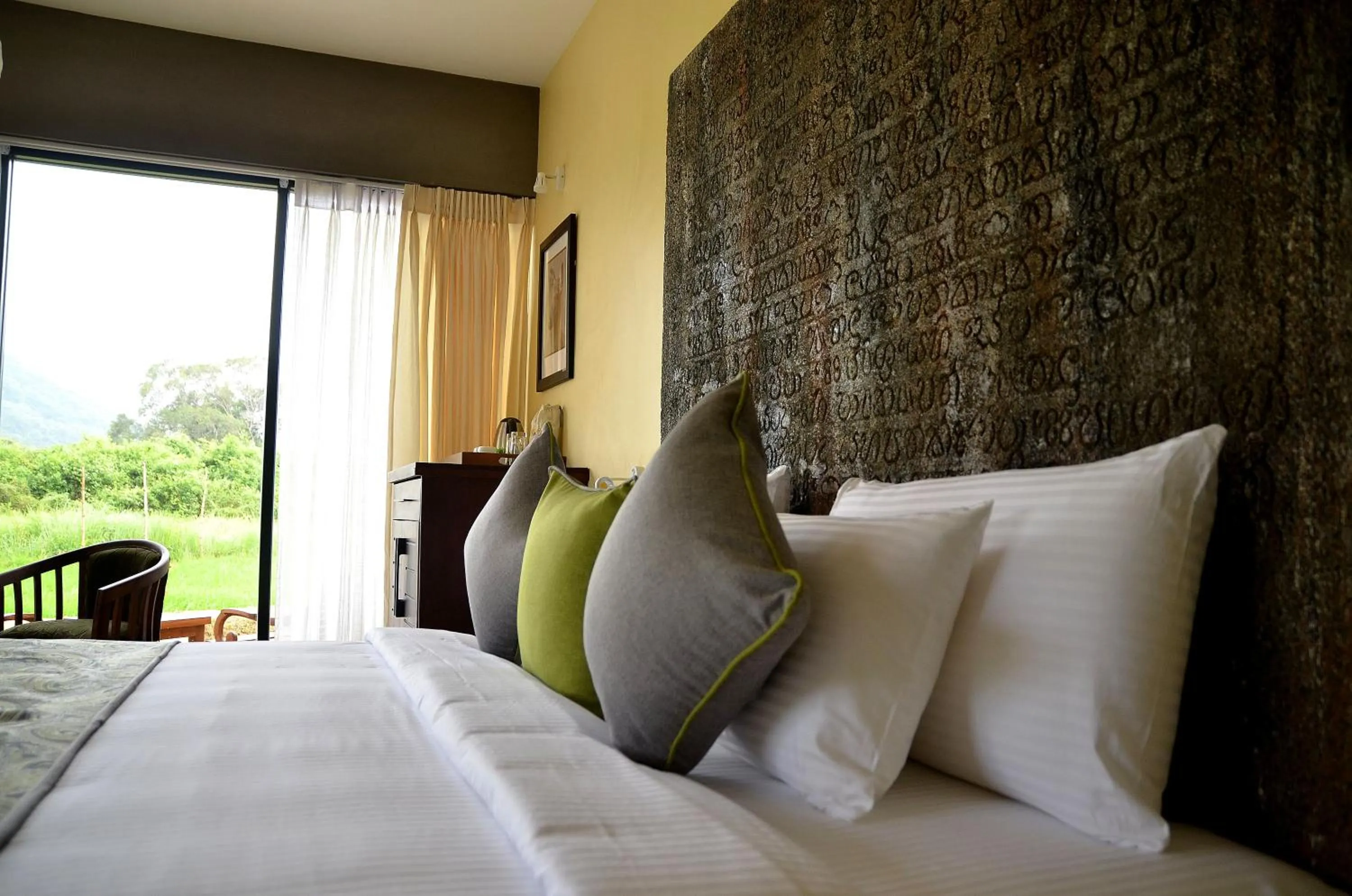 Bedroom, Bed in Sigiriya King's Resort