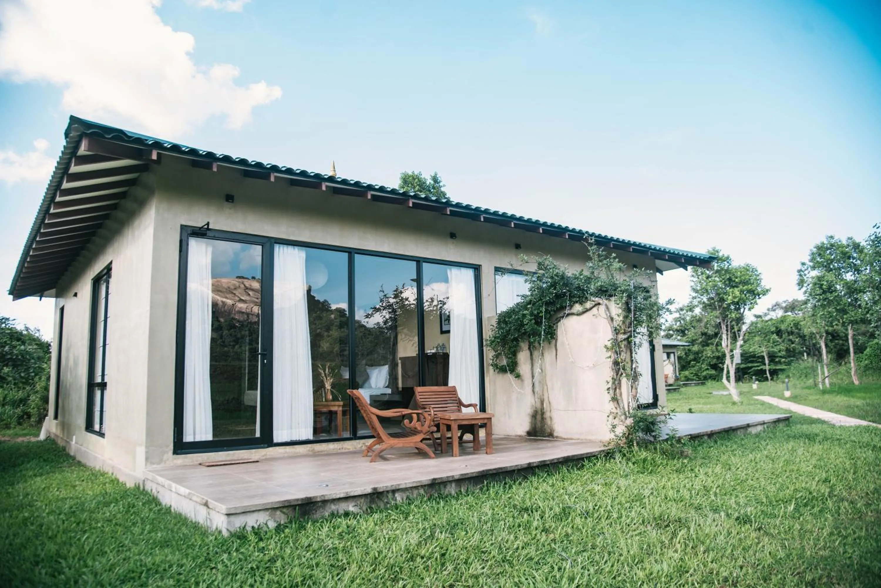 Property building in Sigiriya King's Resort