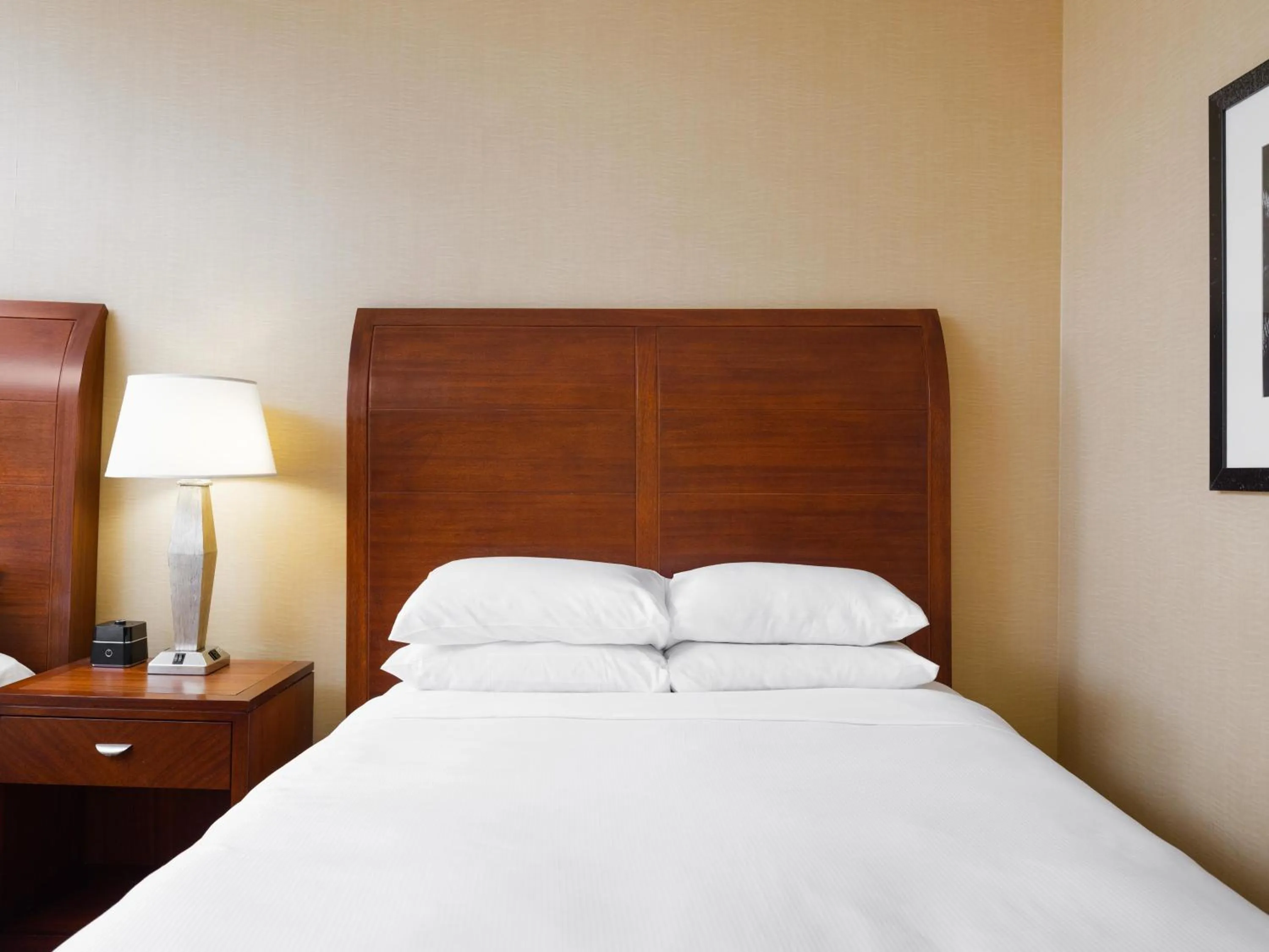 Bed in DoubleTree by Hilton Stamford