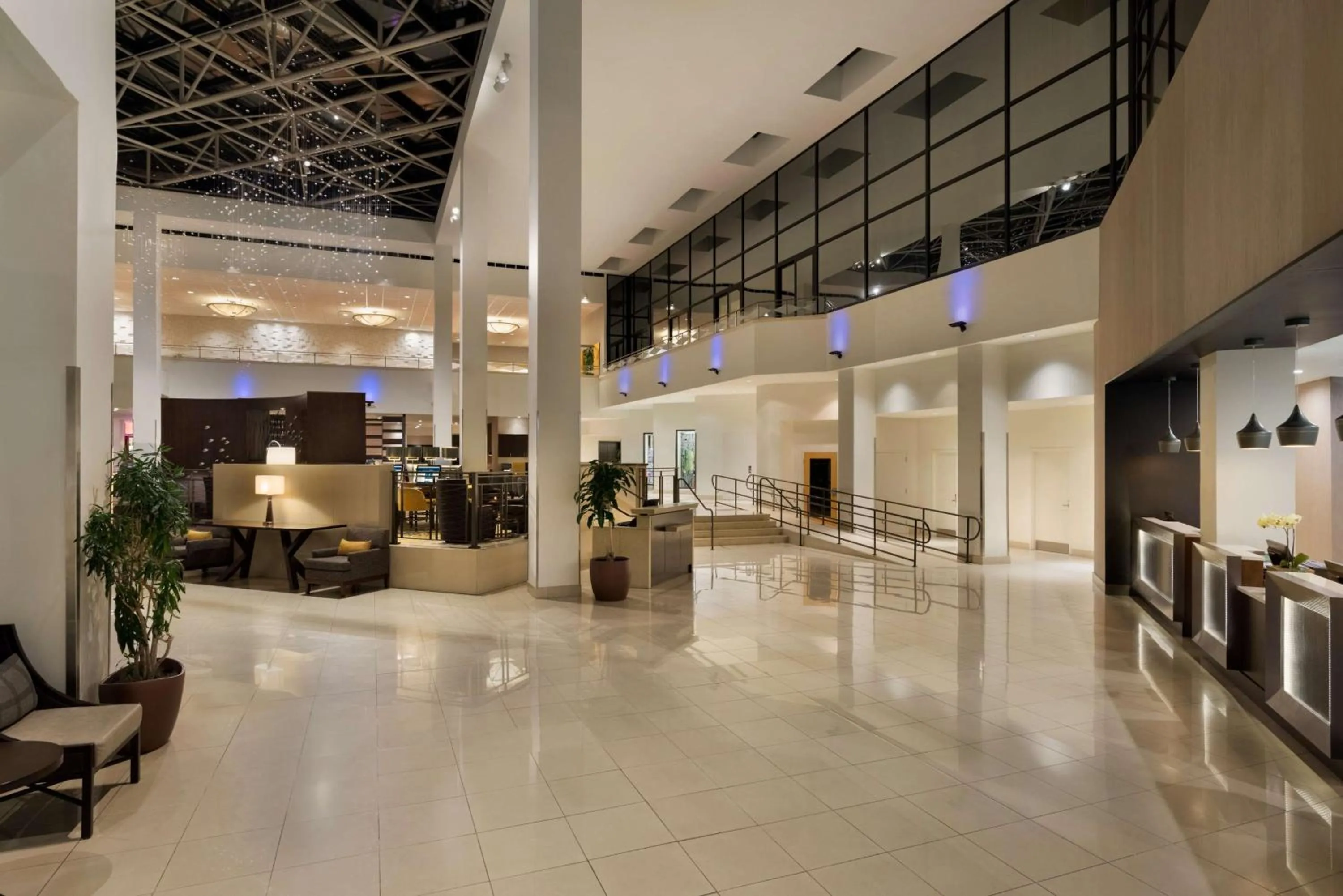 Lobby or reception in DoubleTree by Hilton Stamford
