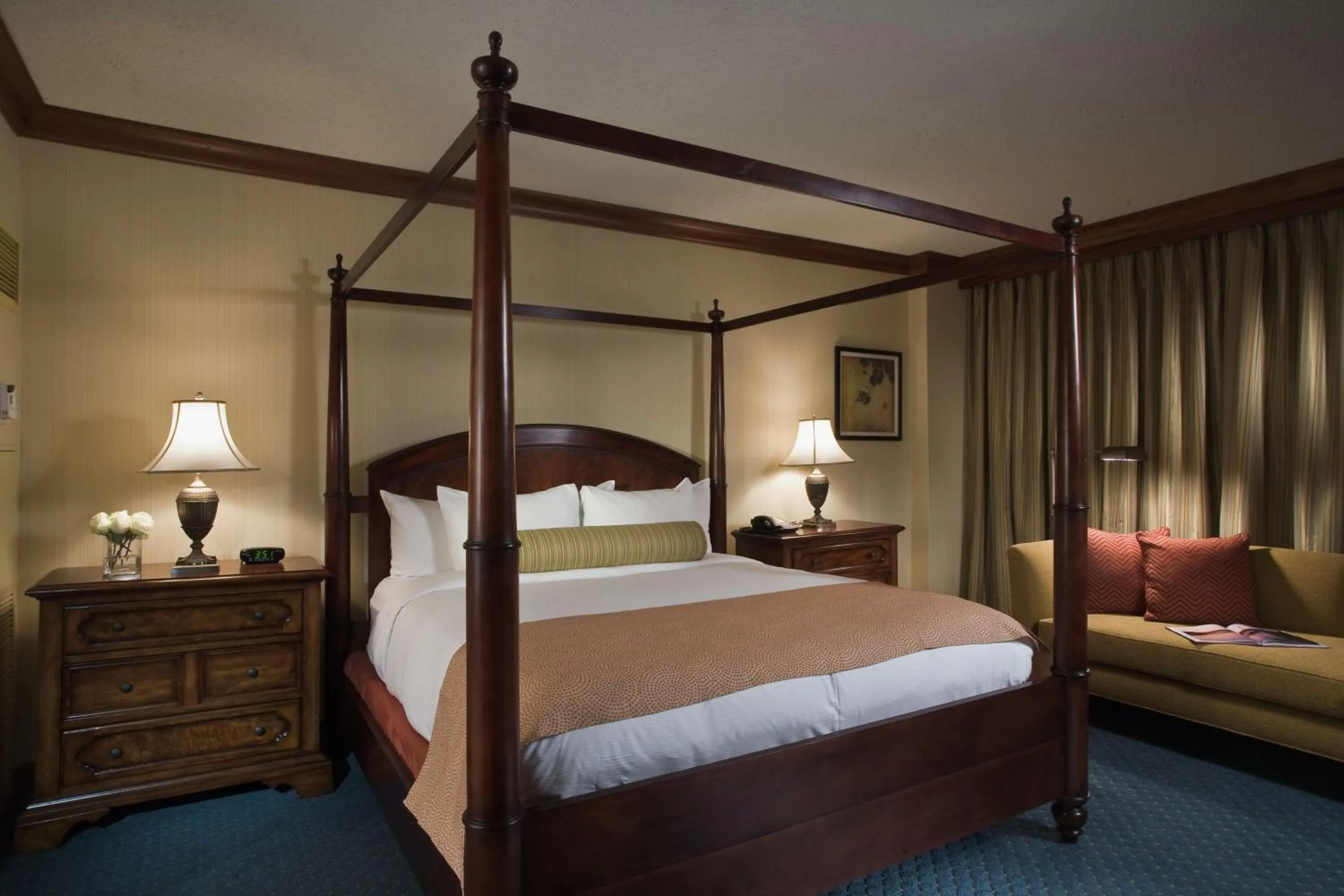 Bed in DoubleTree by Hilton Stamford