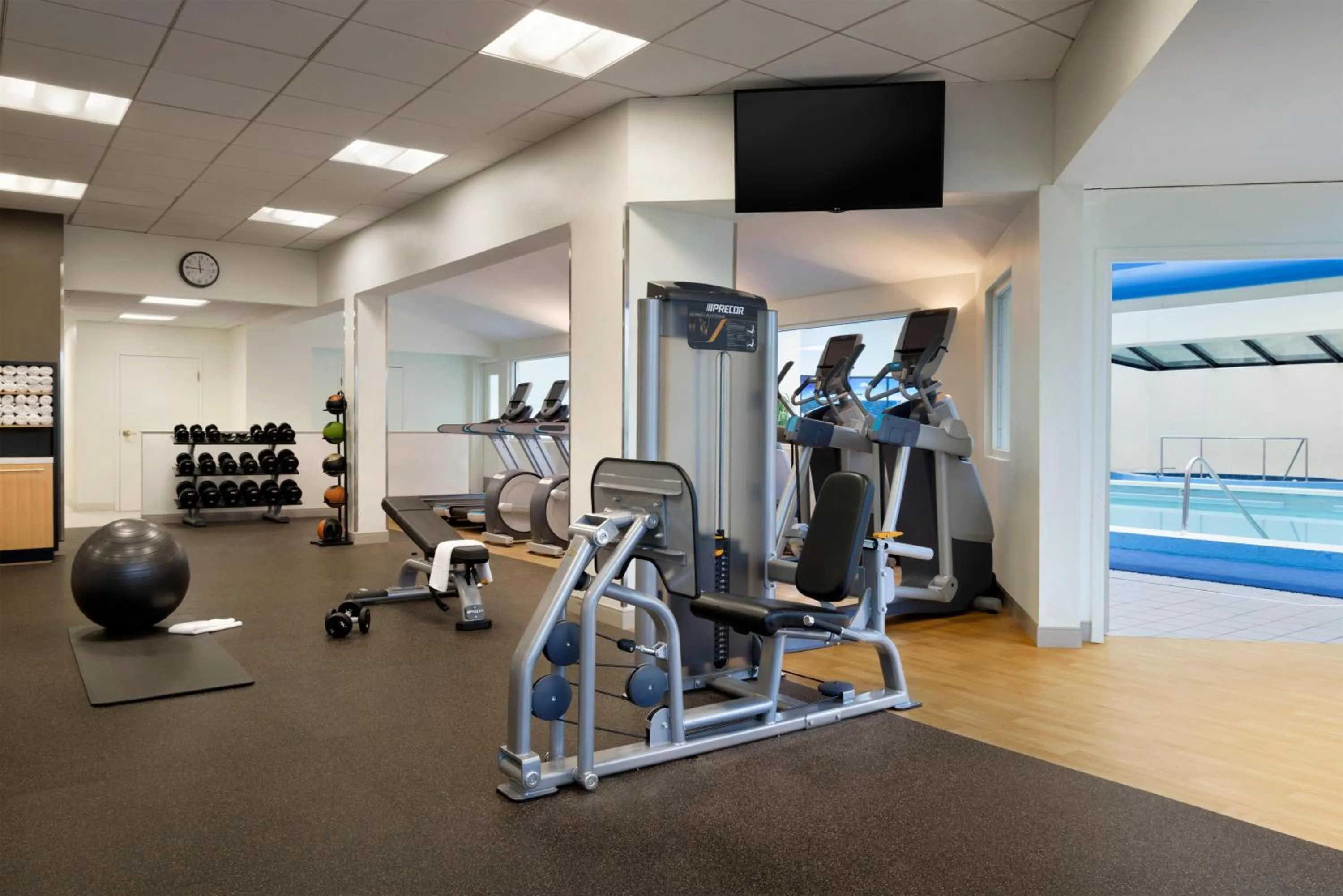 Fitness centre/facilities in DoubleTree by Hilton Stamford