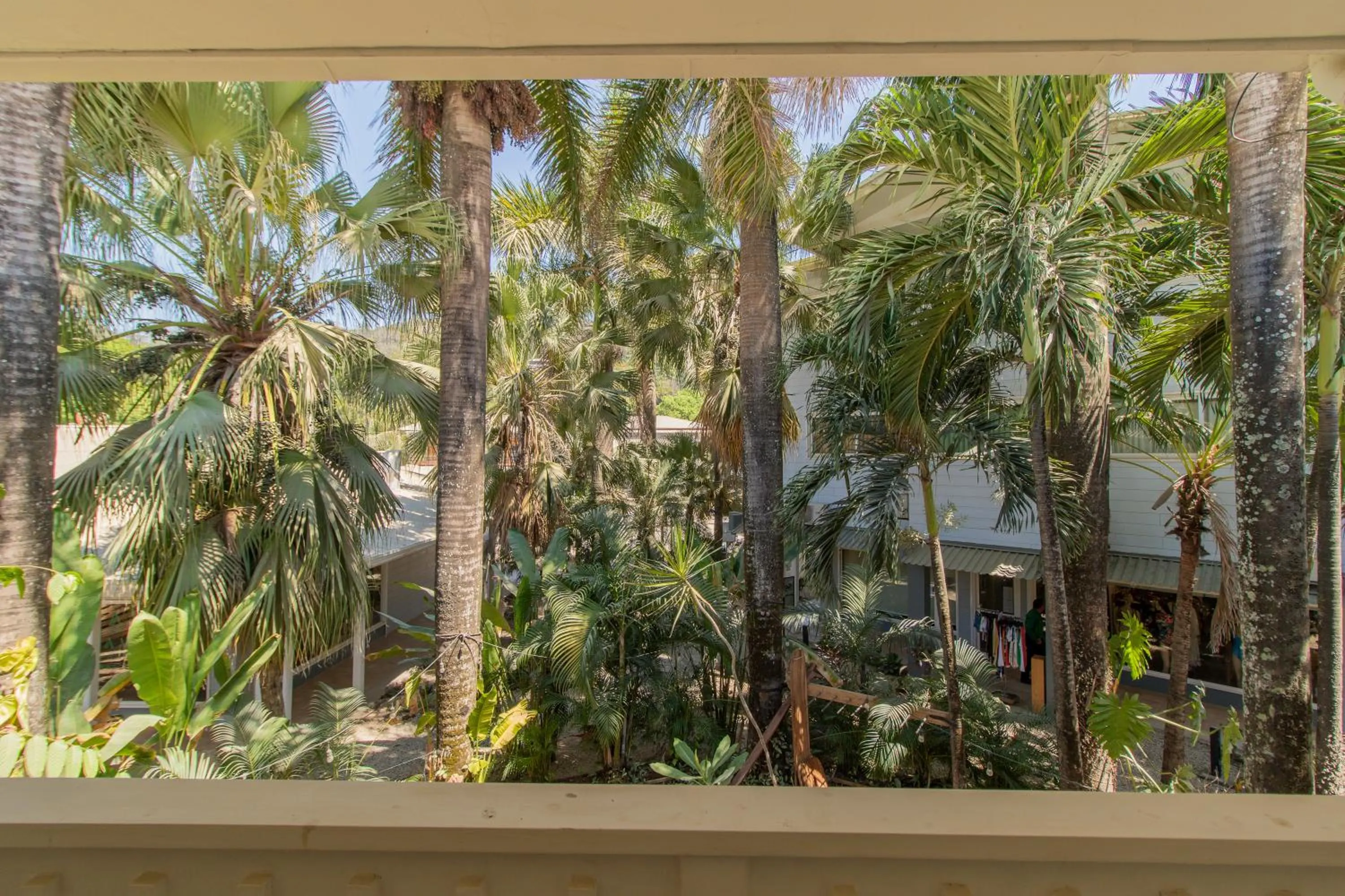 Family 2 Queen with Balcony Courtyard View in Hotel Santa Teresa by the Beach
