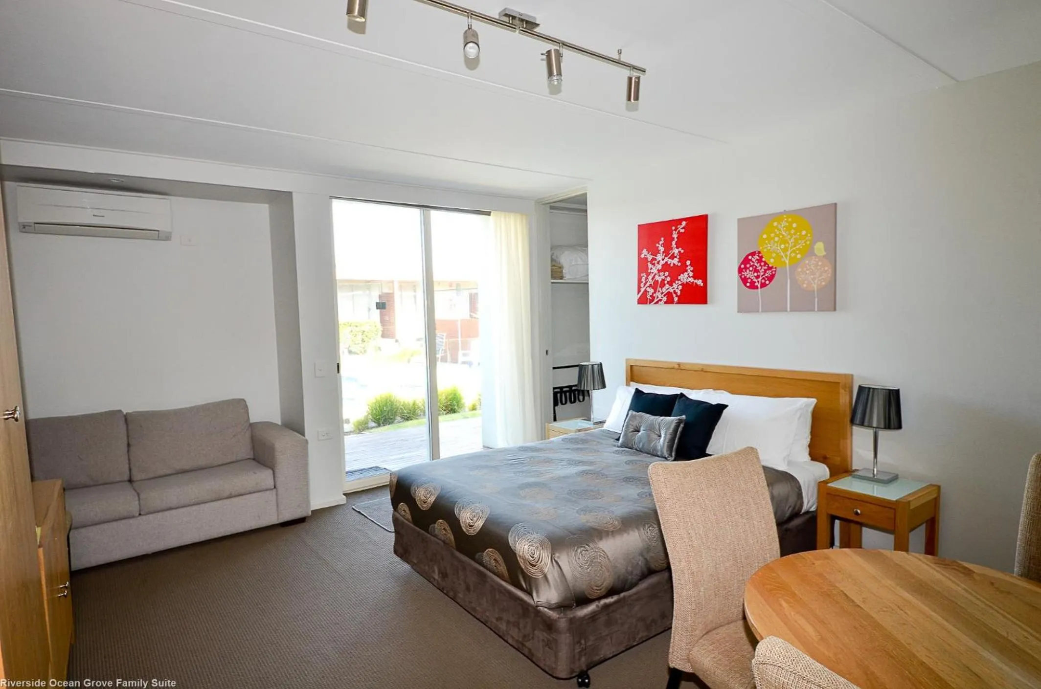 Bed in Riverside Ocean Grove