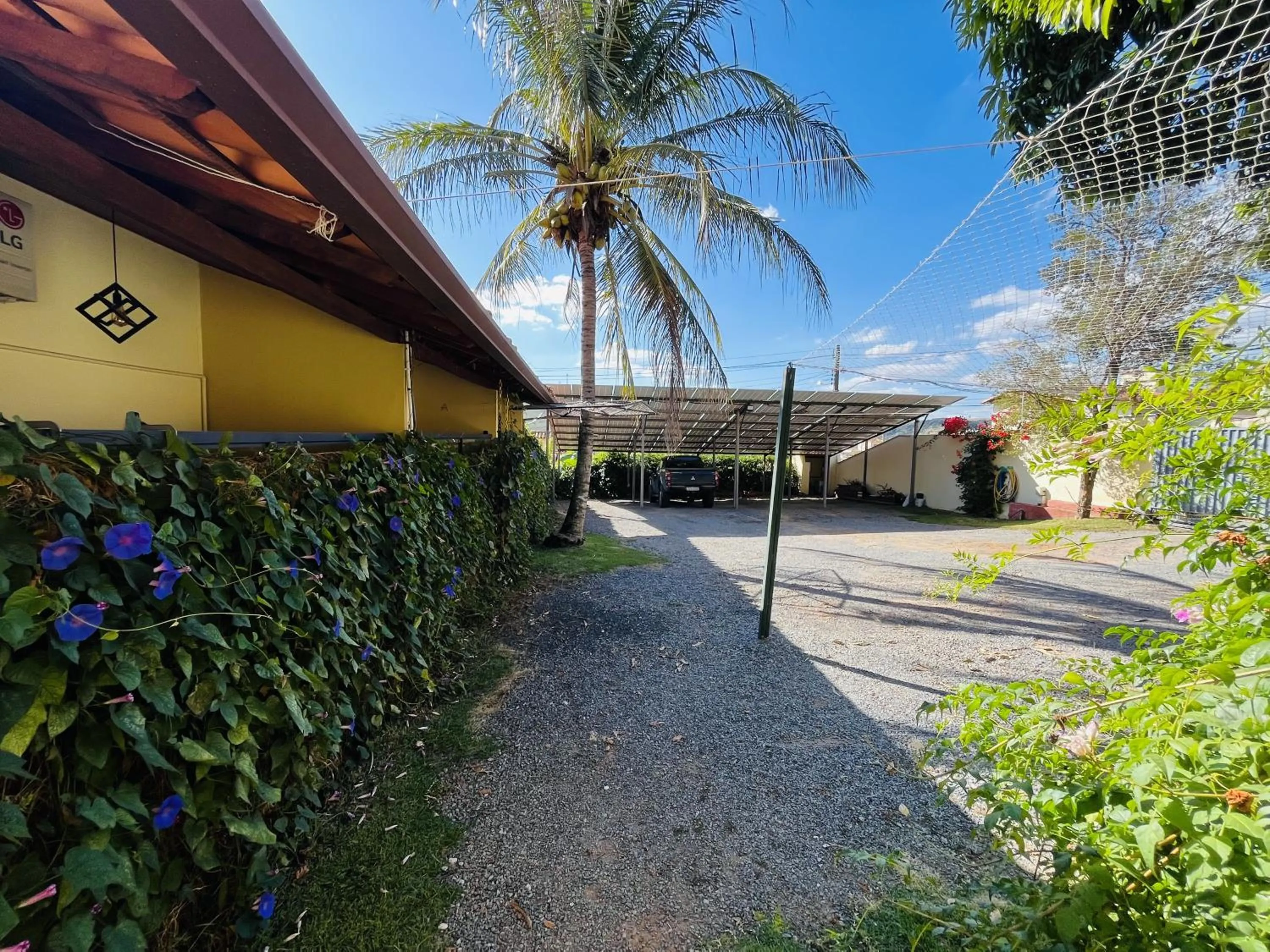 Parking in Pousada Quintal da Lua