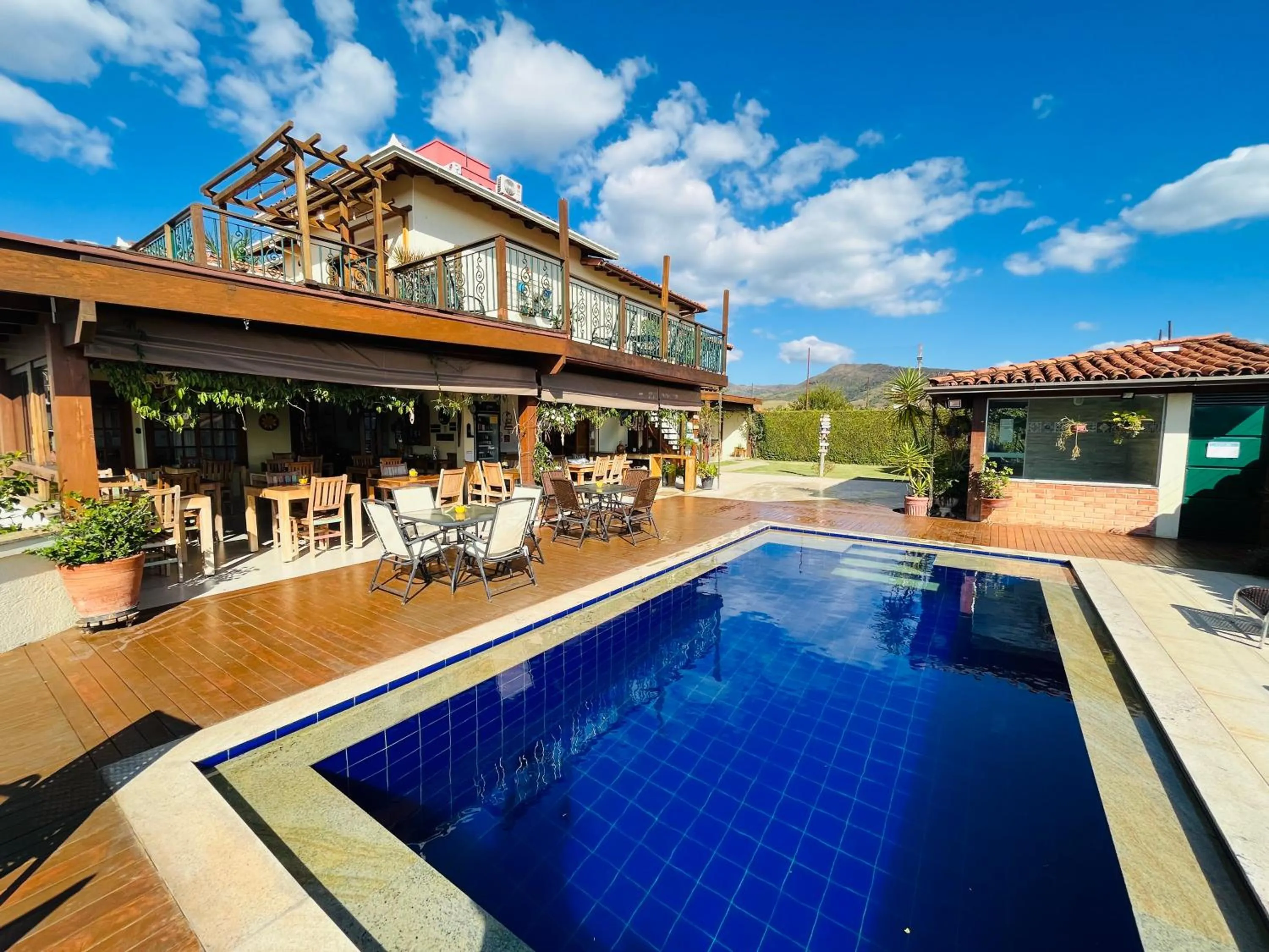 Swimming pool in Pousada Quintal da Lua