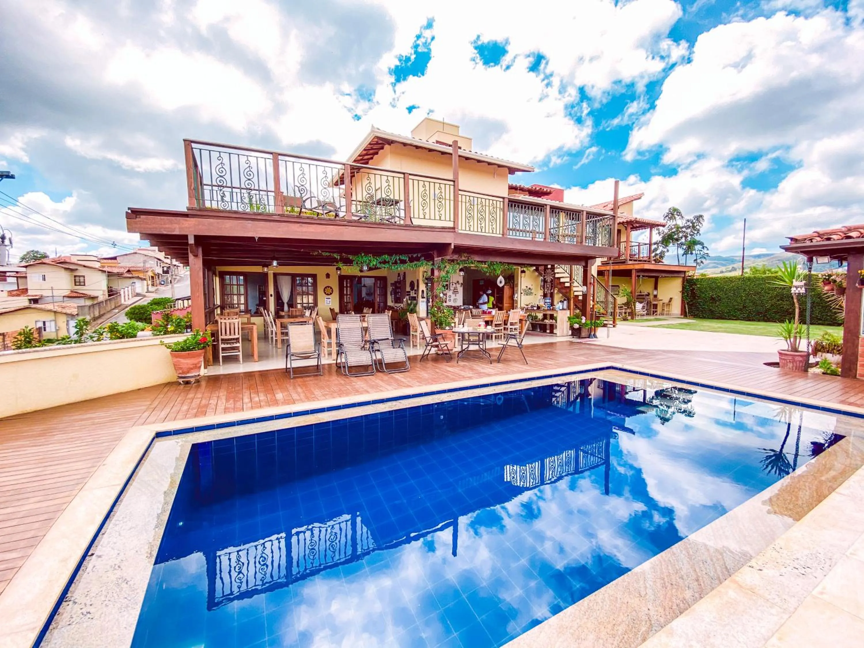 Swimming pool in Pousada Quintal da Lua