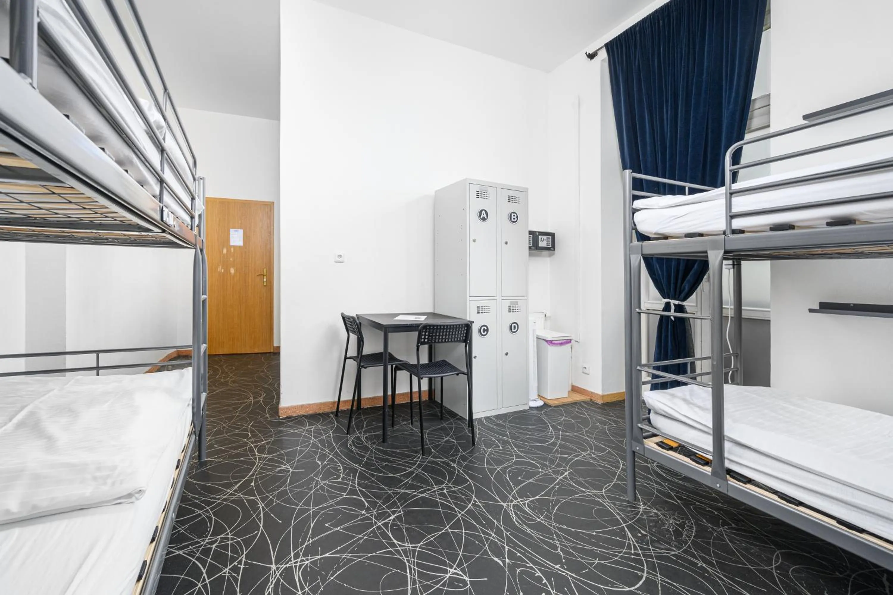 Bed in Wellness Rooms Central