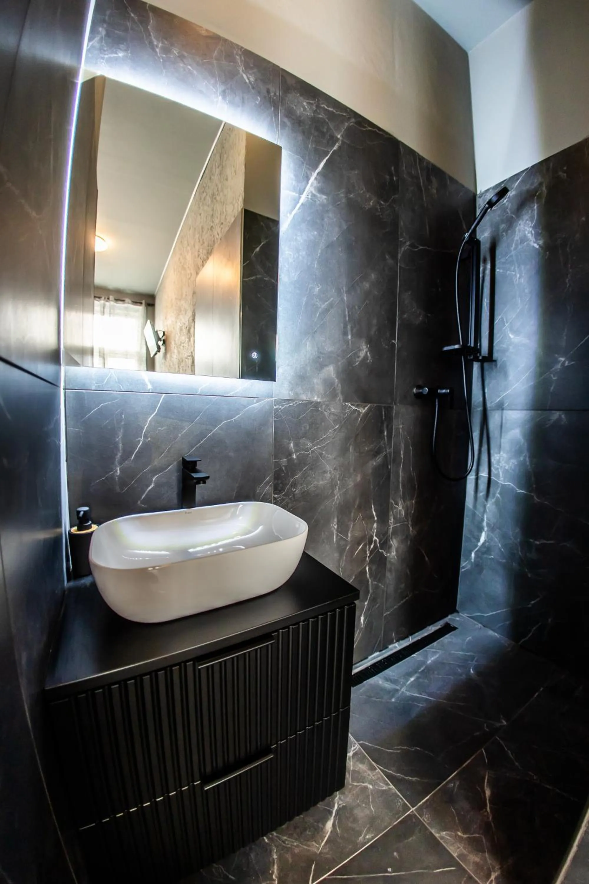 Shower in Wellness Rooms Central