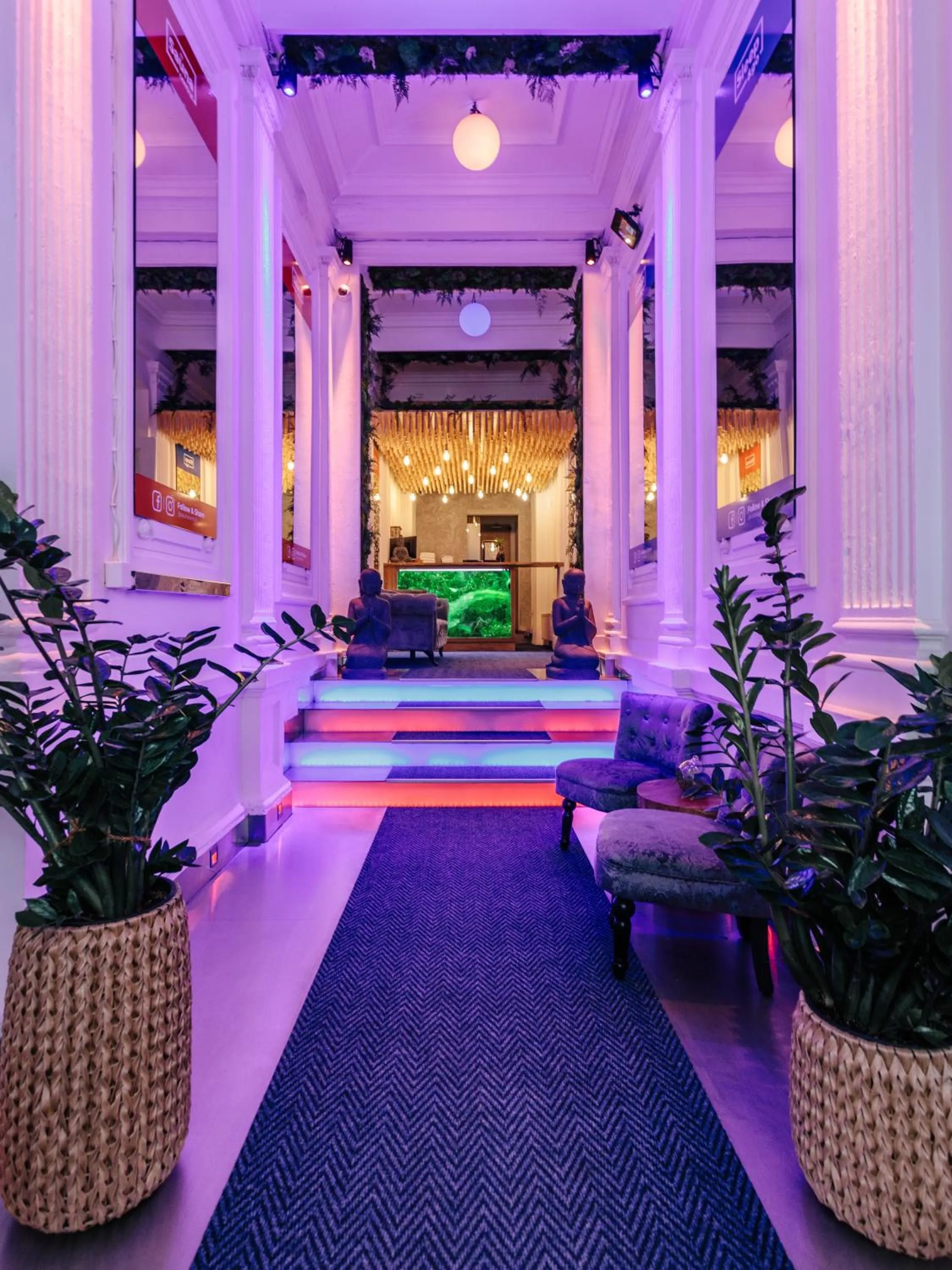 Facade/entrance, Swimming Pool in Sleep&Go