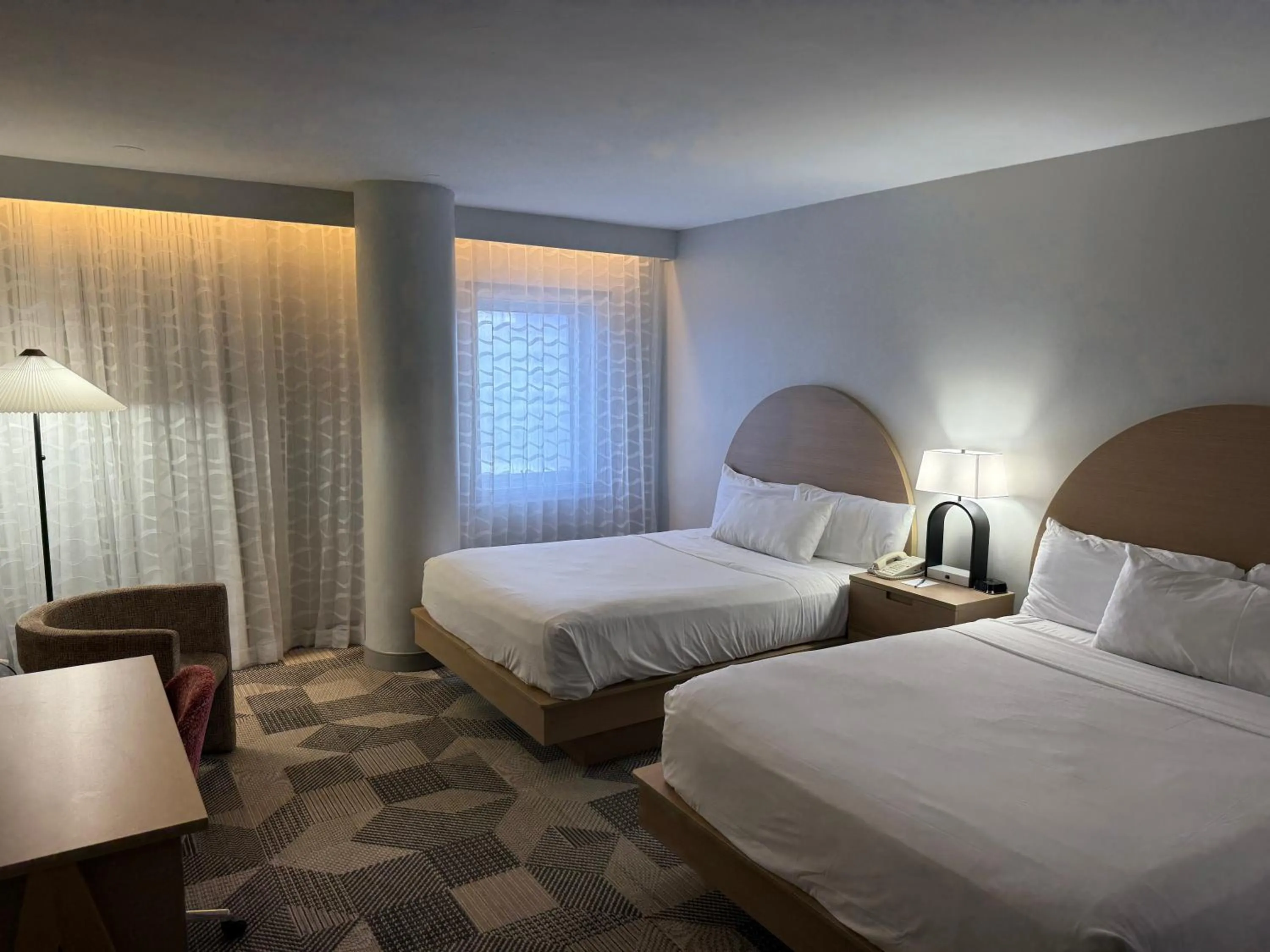 Bed in Miami International Airport Hotel