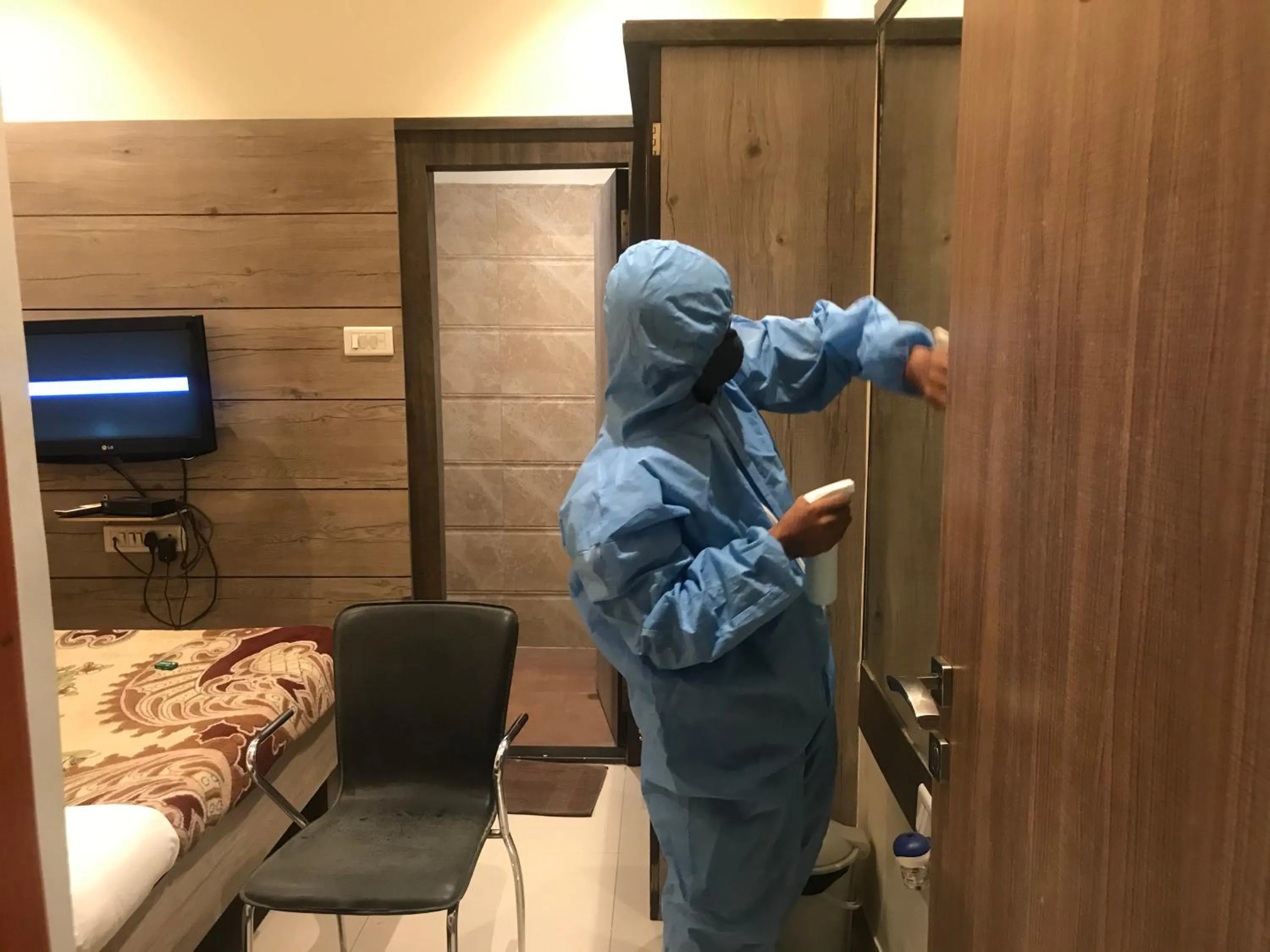 Bedroom in Hotel Shivkrupa