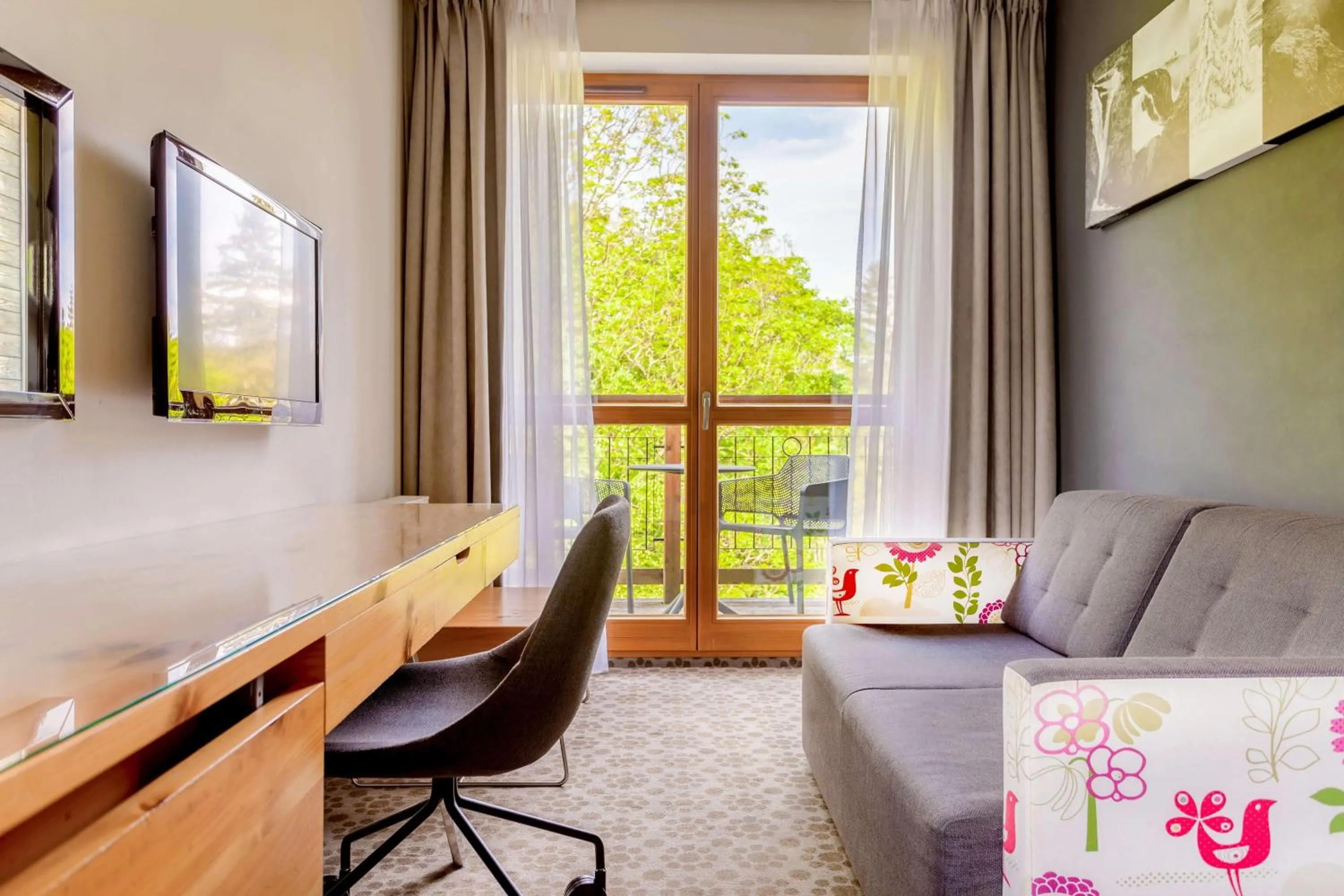 Photo of the whole room in Aparthotel Cristal Resort Szklarska Poręba by Zdrojowa