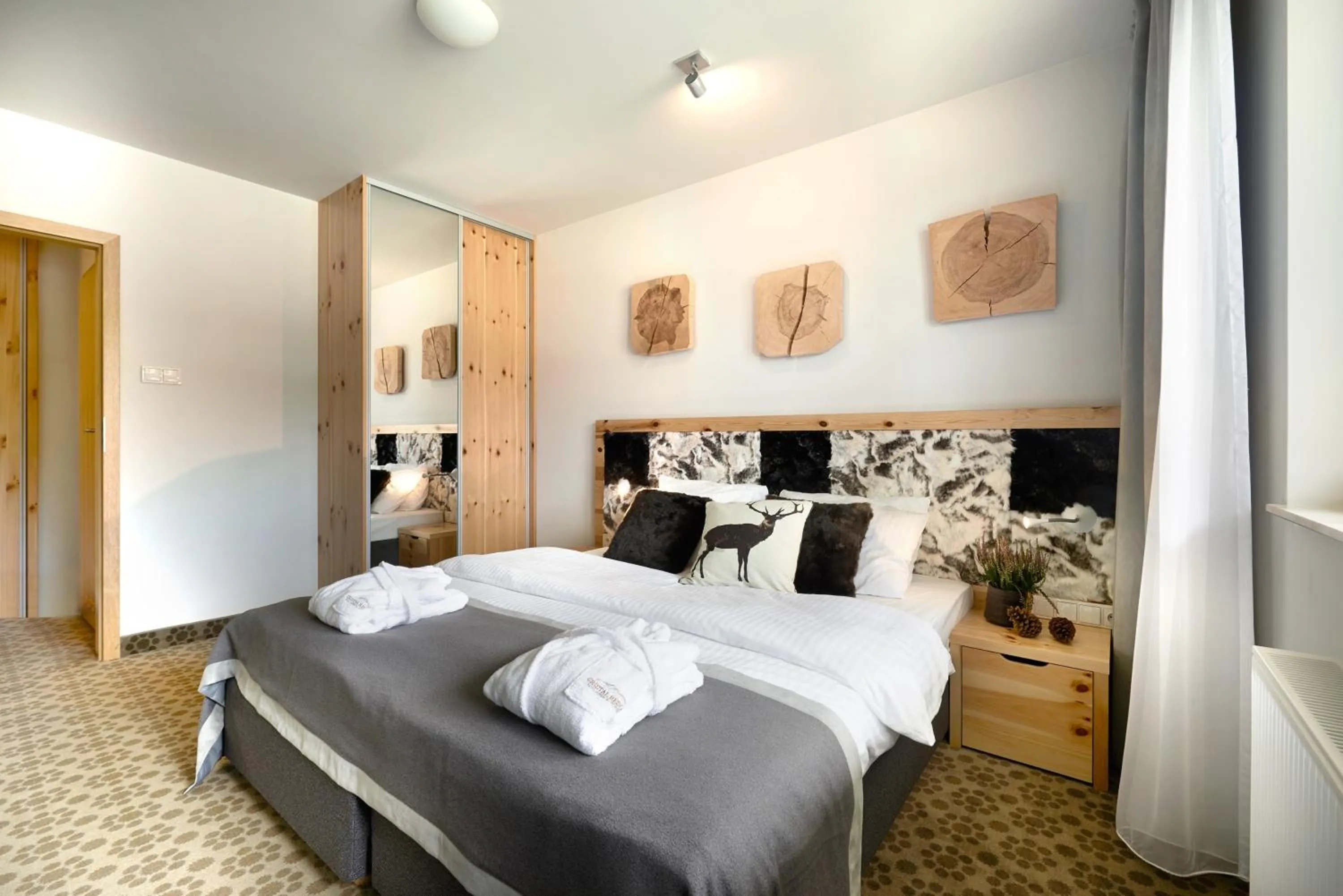 Bed in Aparthotel Cristal Resort Szklarska Poręba by Zdrojowa