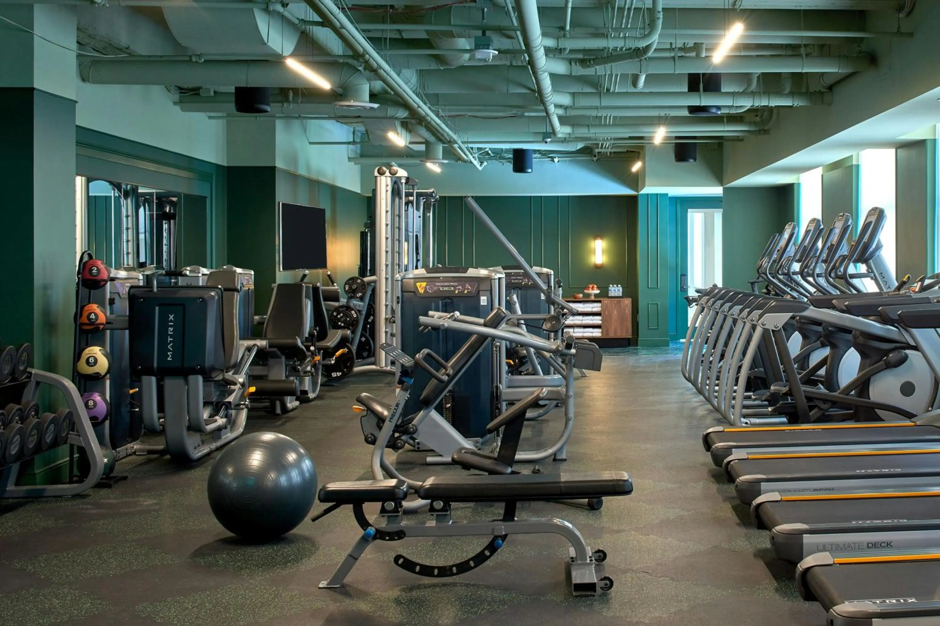 Fitness centre/facilities in Emery Hotel, Autograph Collection