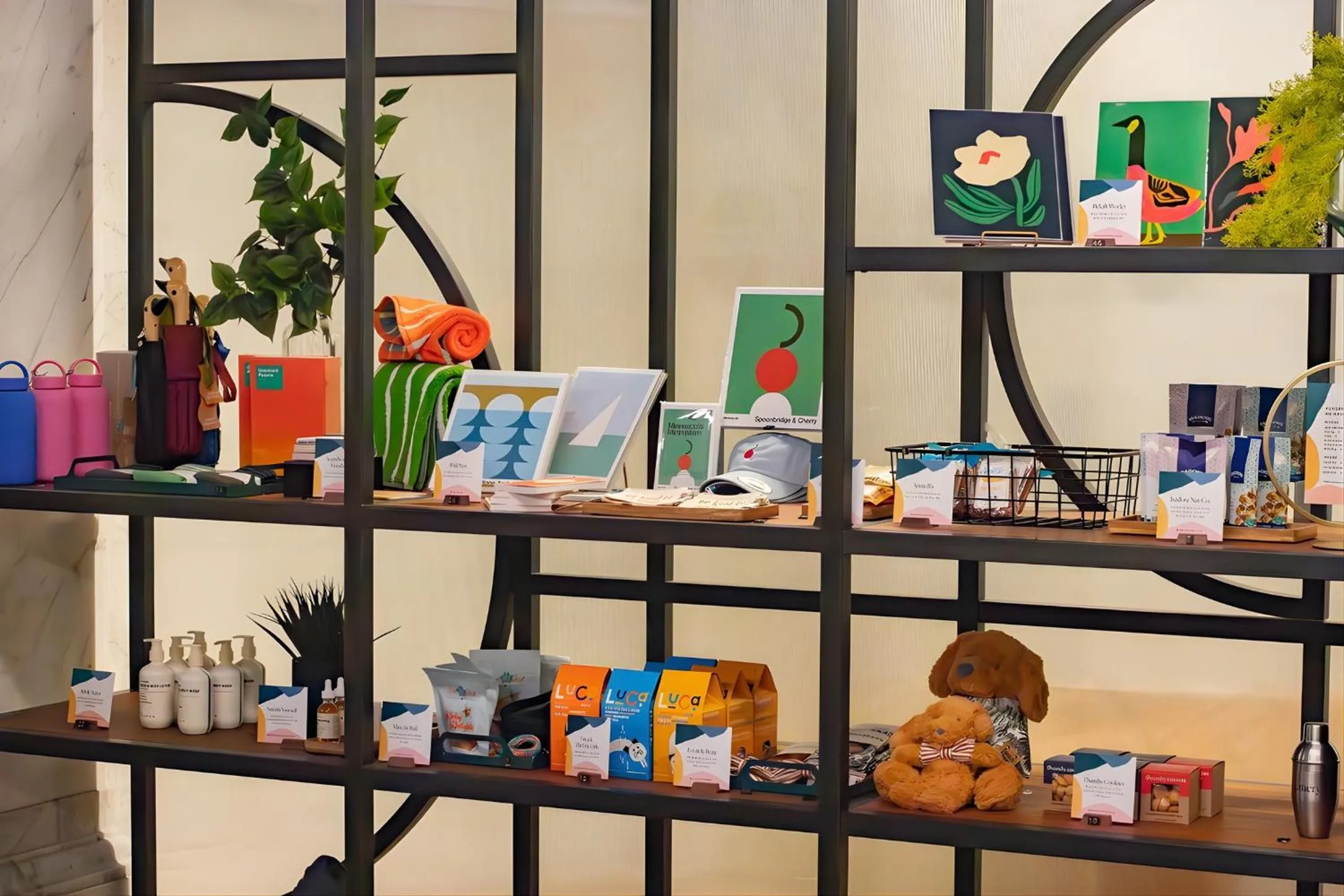 Shopping Area in Emery Hotel, Autograph Collection