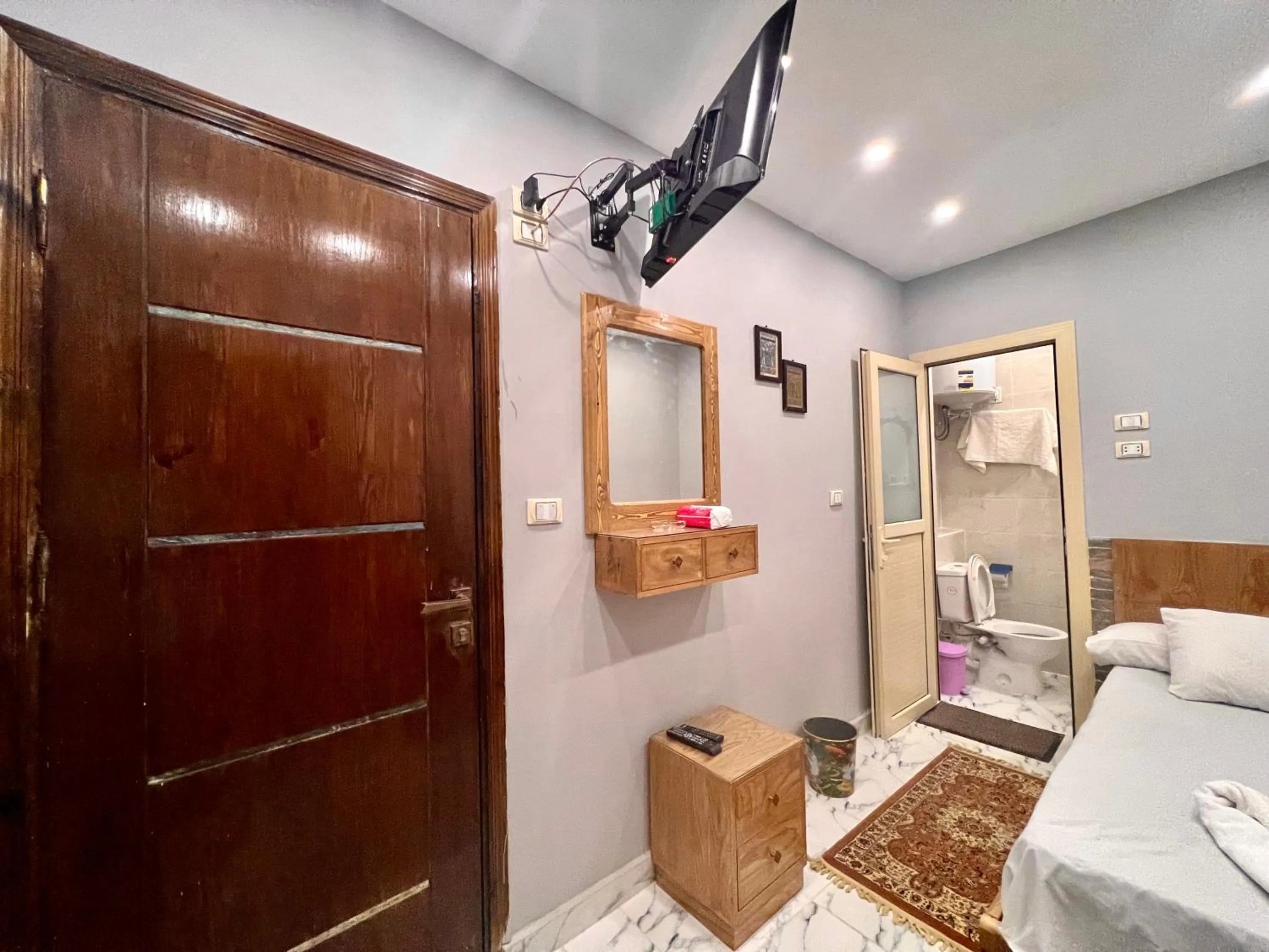 Photo of the whole room in Life Pyramids Inn