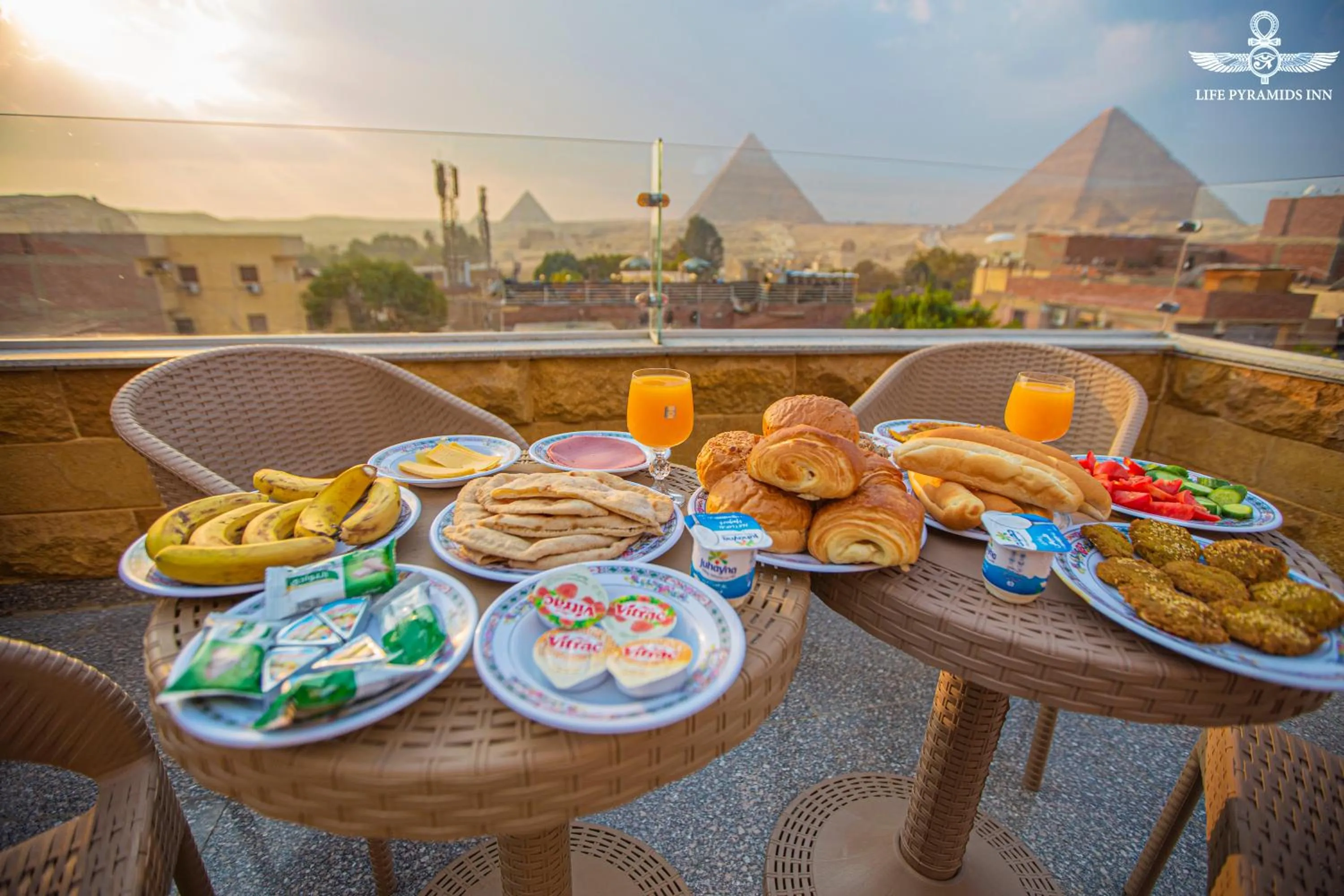 Breakfast in Life Pyramids Inn