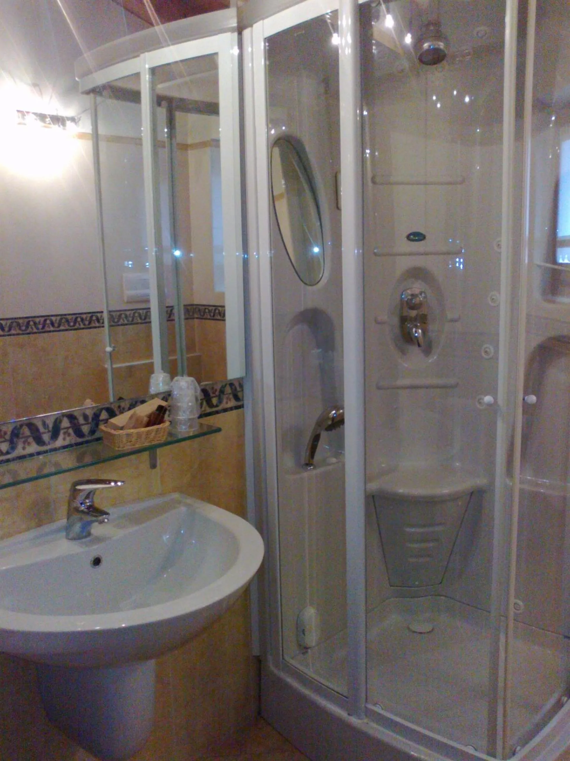 Photo of the whole room in Hotel Ristorante La Bettola