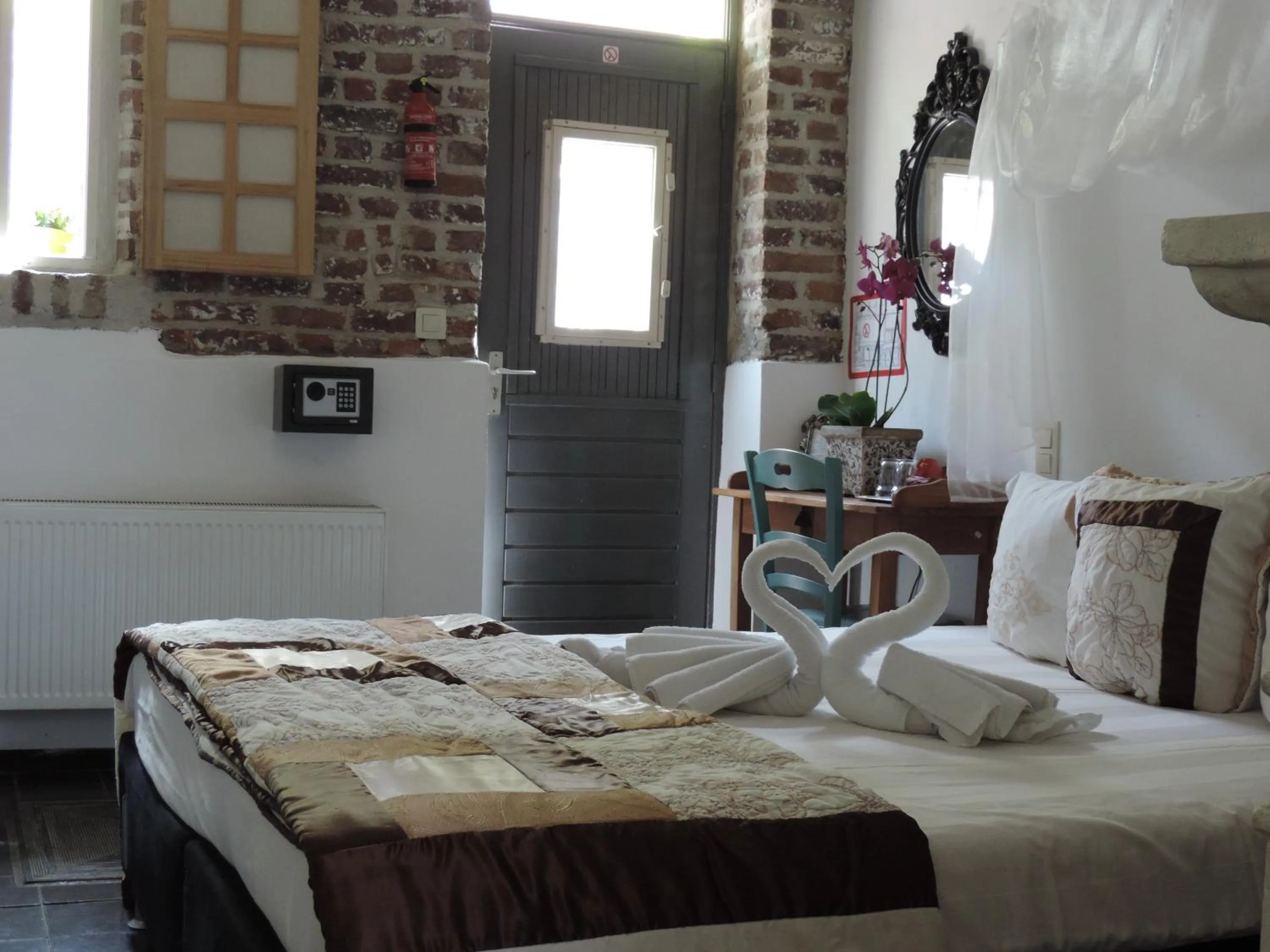 Bed in Hotel Berneau