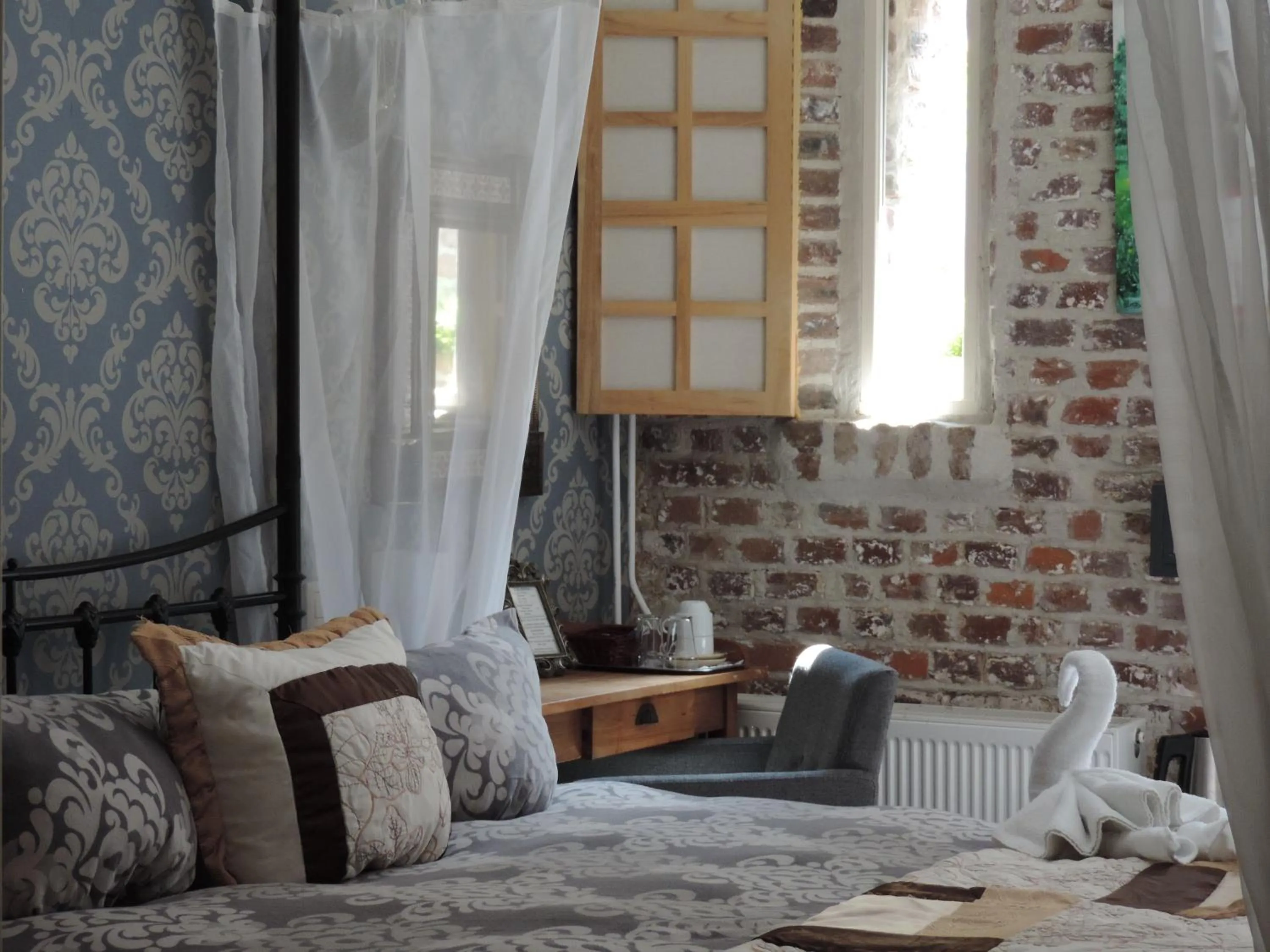 Bed in Hotel Berneau