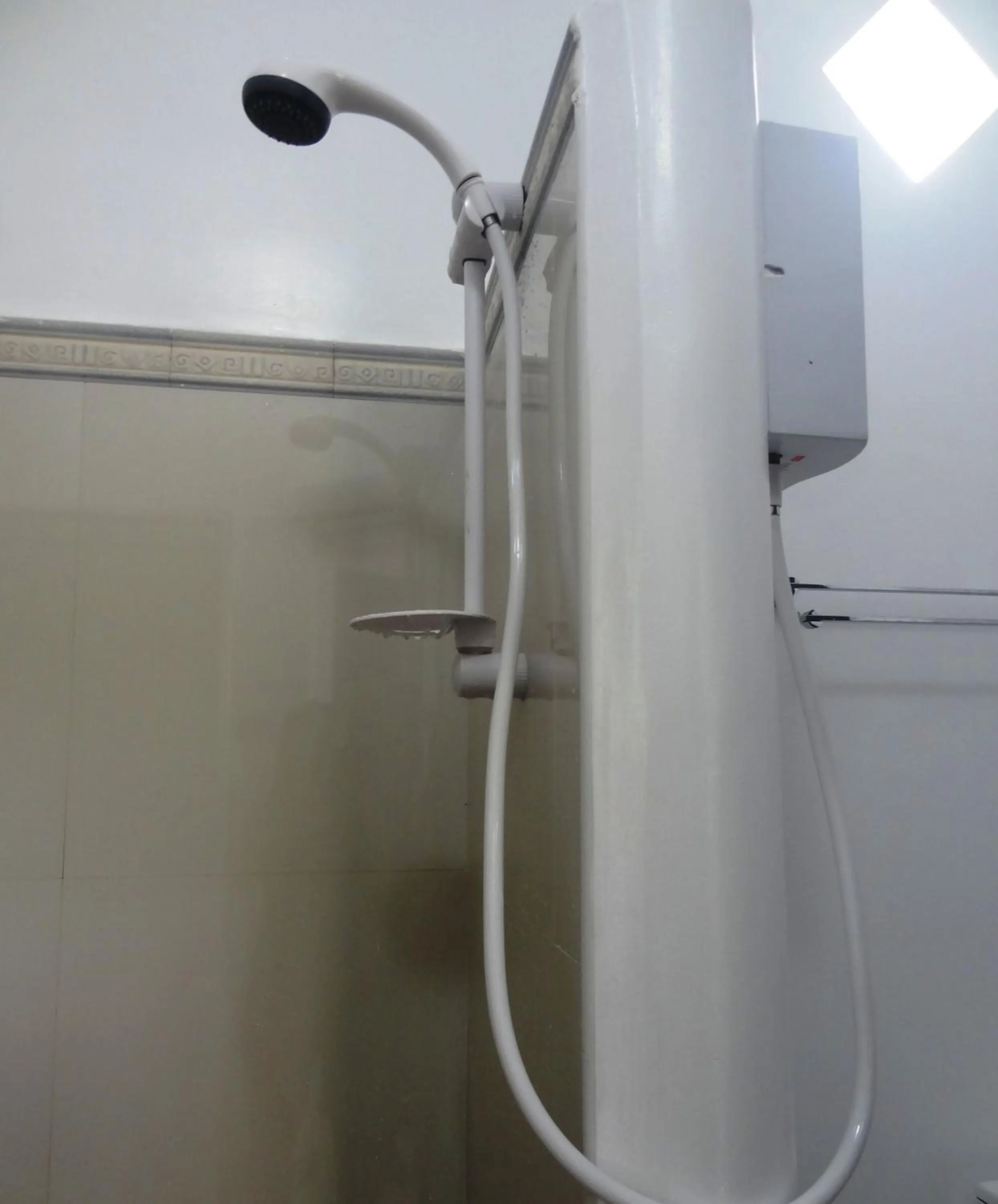 Shower in Franswa Inn