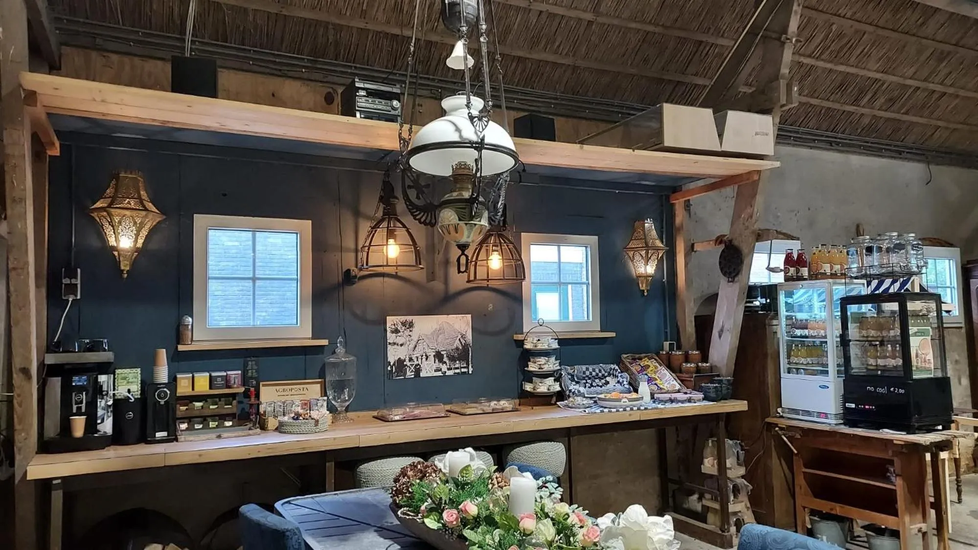 Restaurant/places to eat in lodge 61 hotel aan het water