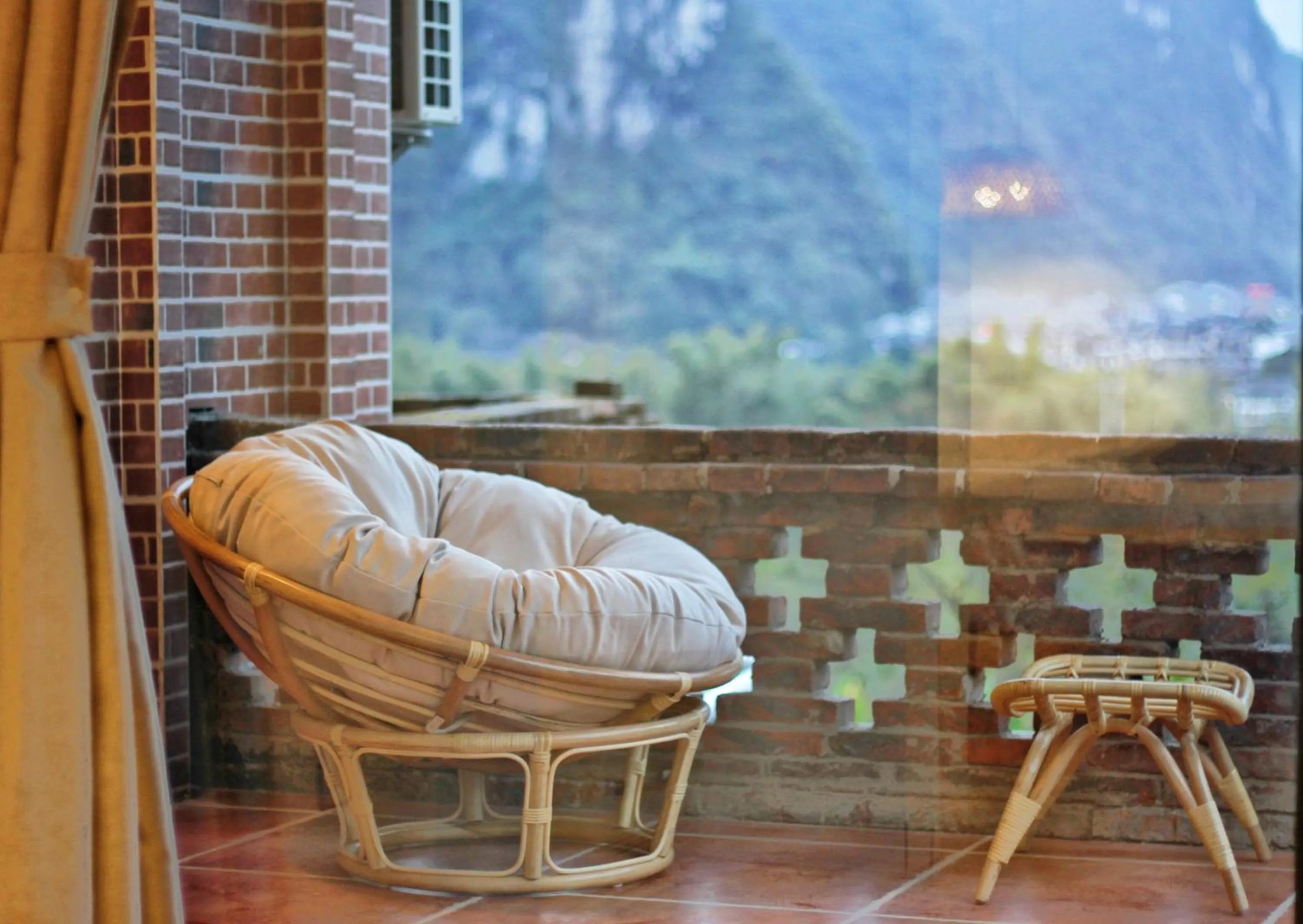 Balcony/Terrace in Riverside Retreat Hotel