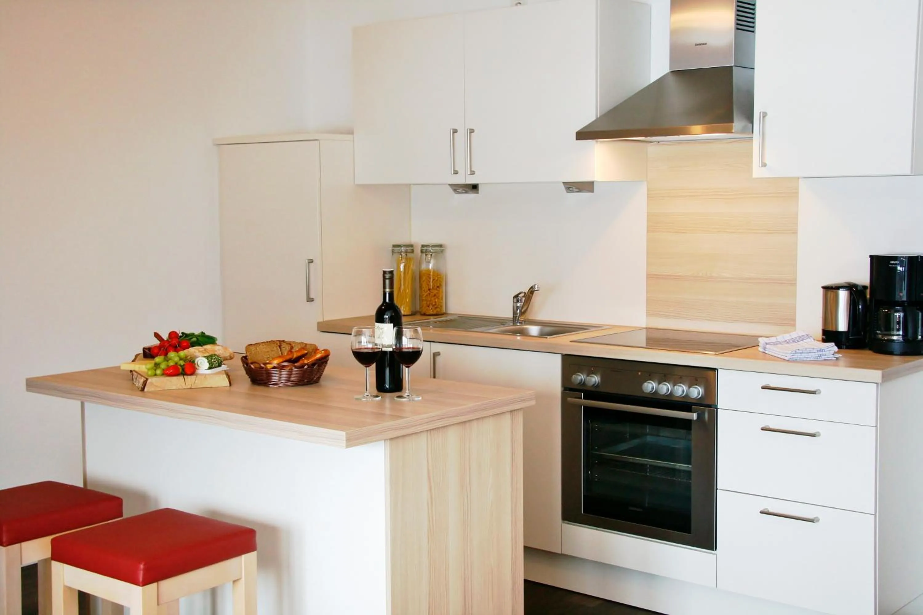 Kitchen or kitchenette in Seehotel und Appartements Schnöller