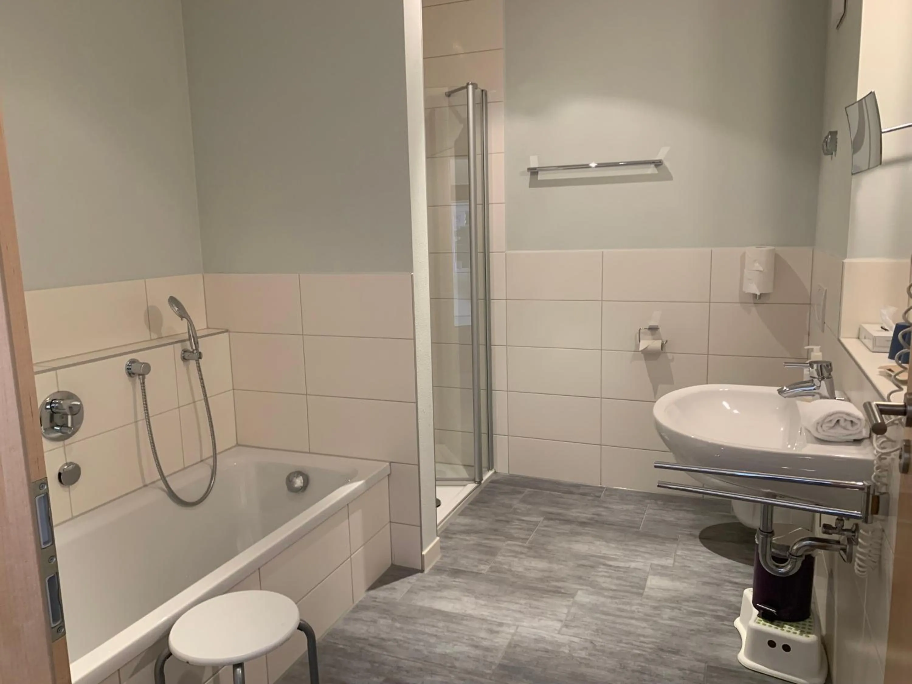 Bathroom in Seehotel und Appartements Schnöller