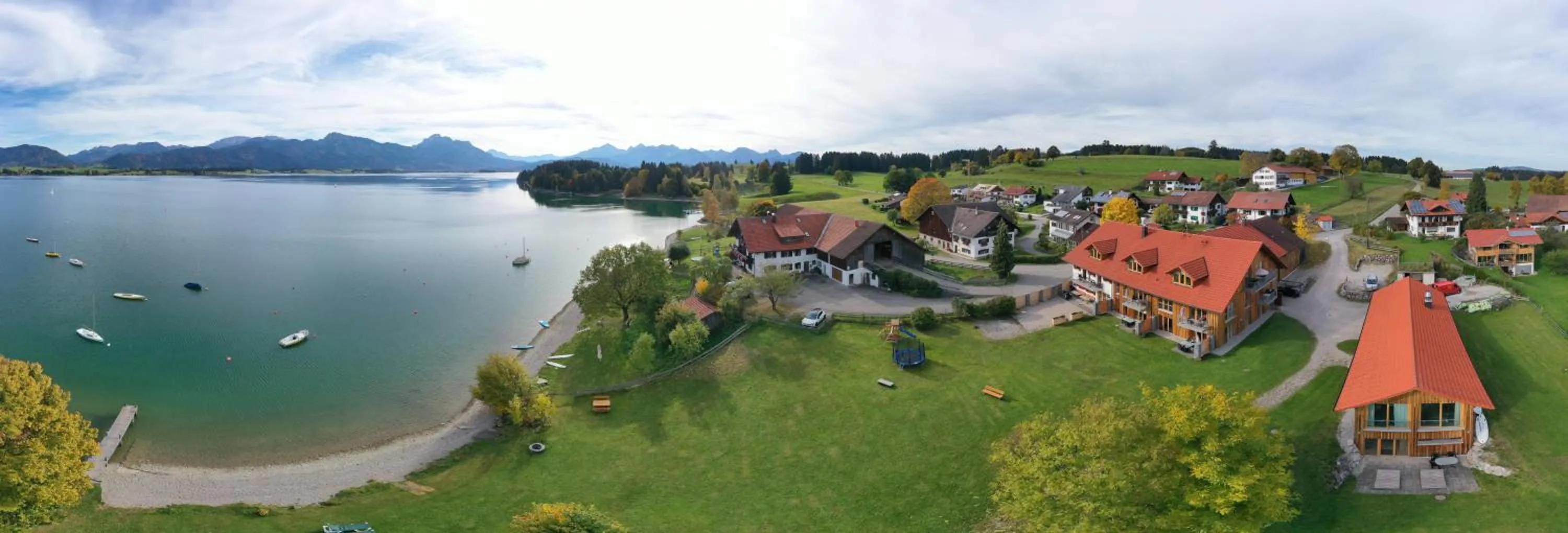 Property building in Seehotel und Appartements Schnöller