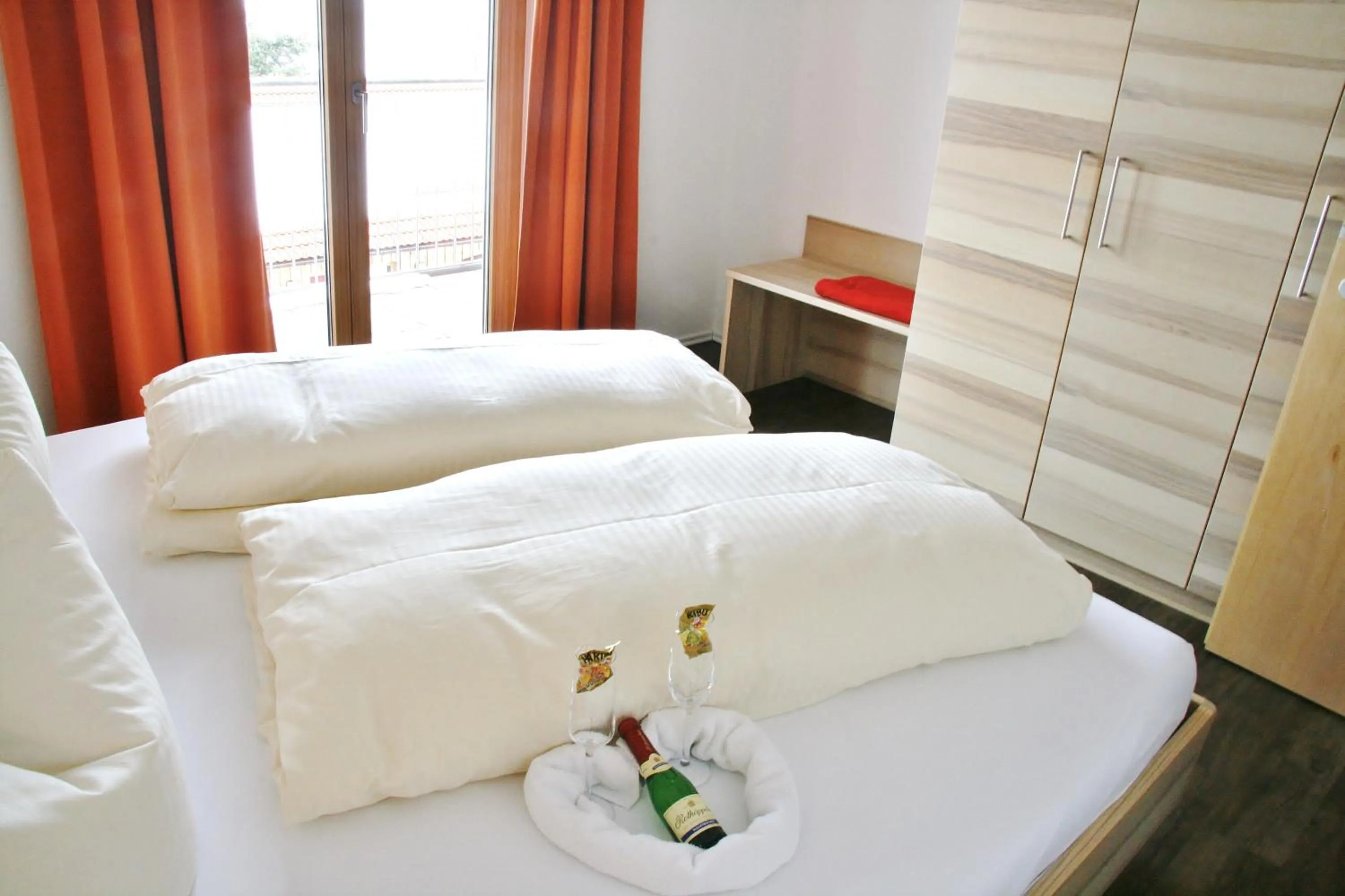 Bed in Seehotel und Appartements Schnöller