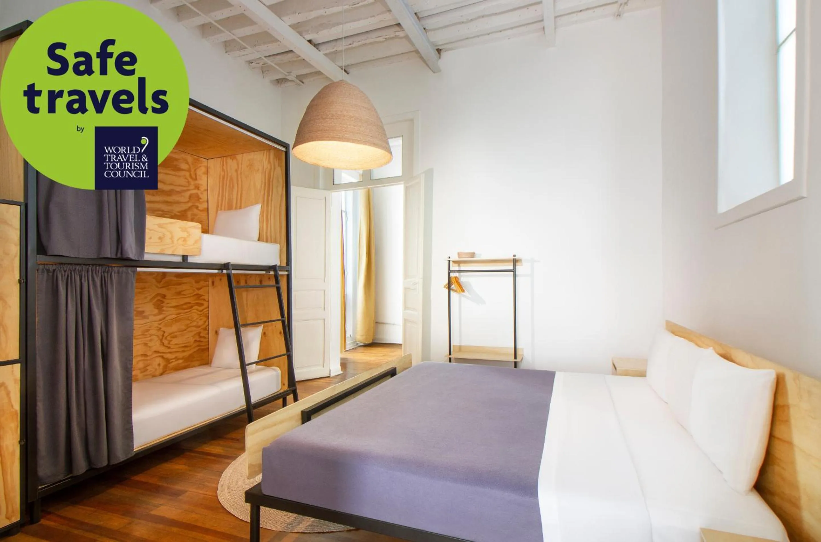 Photo of the whole room, Bed in CASA MX alameda