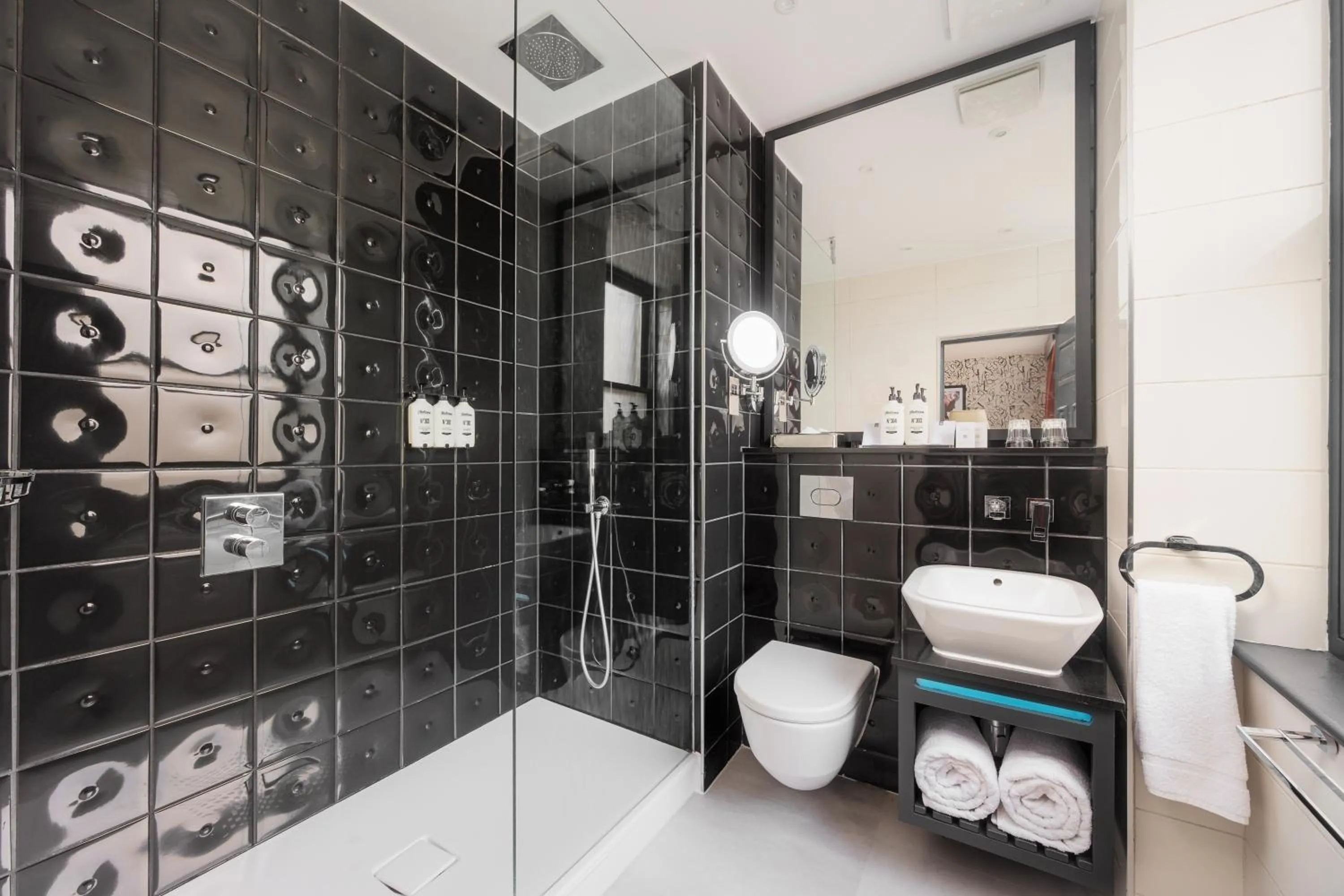 Bathroom in Hotel Indigo London - Kensington by IHG