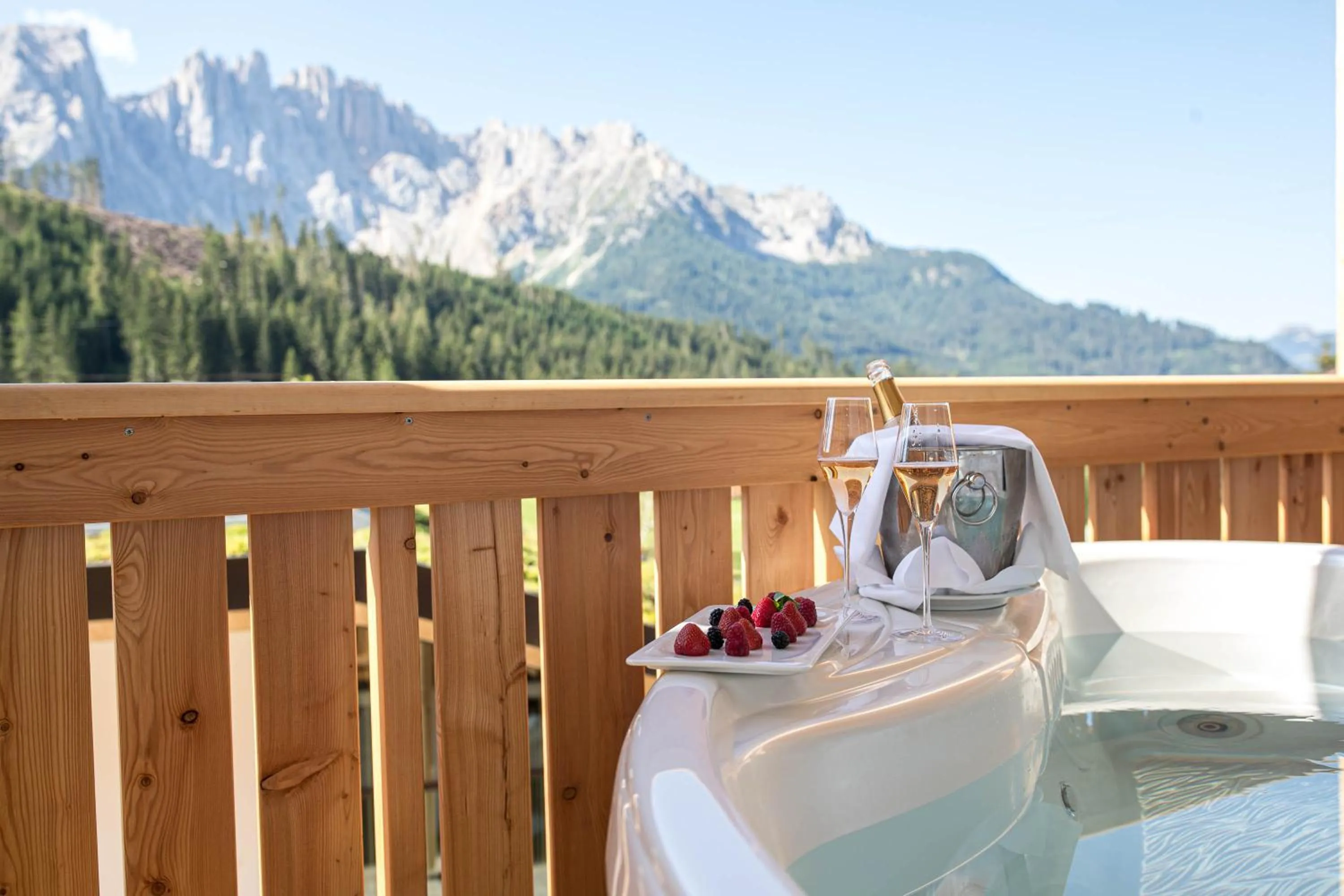 Hot Tub in Moseralm Dolomiti Hideaway