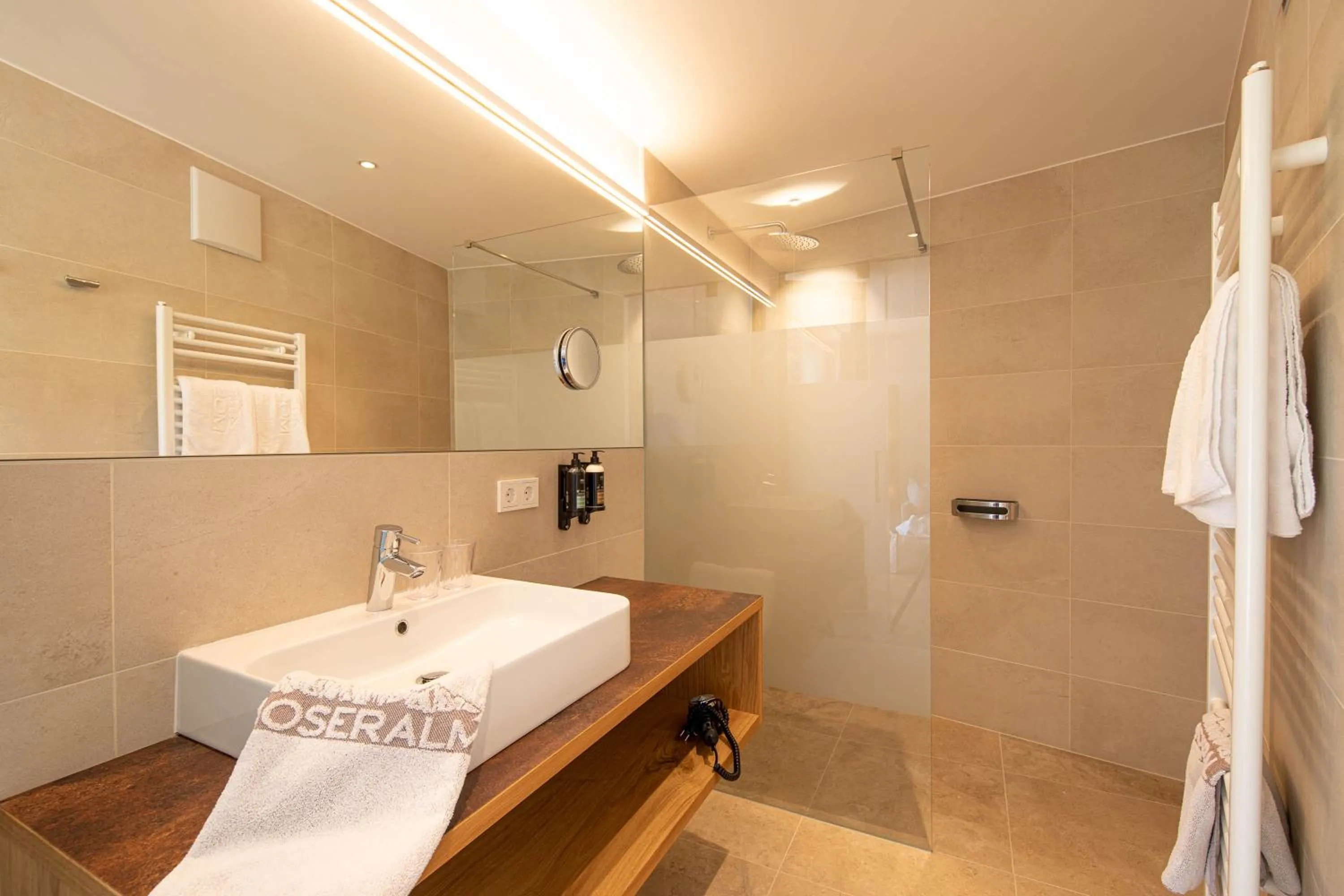 Shower in Moseralm Dolomiti Hideaway