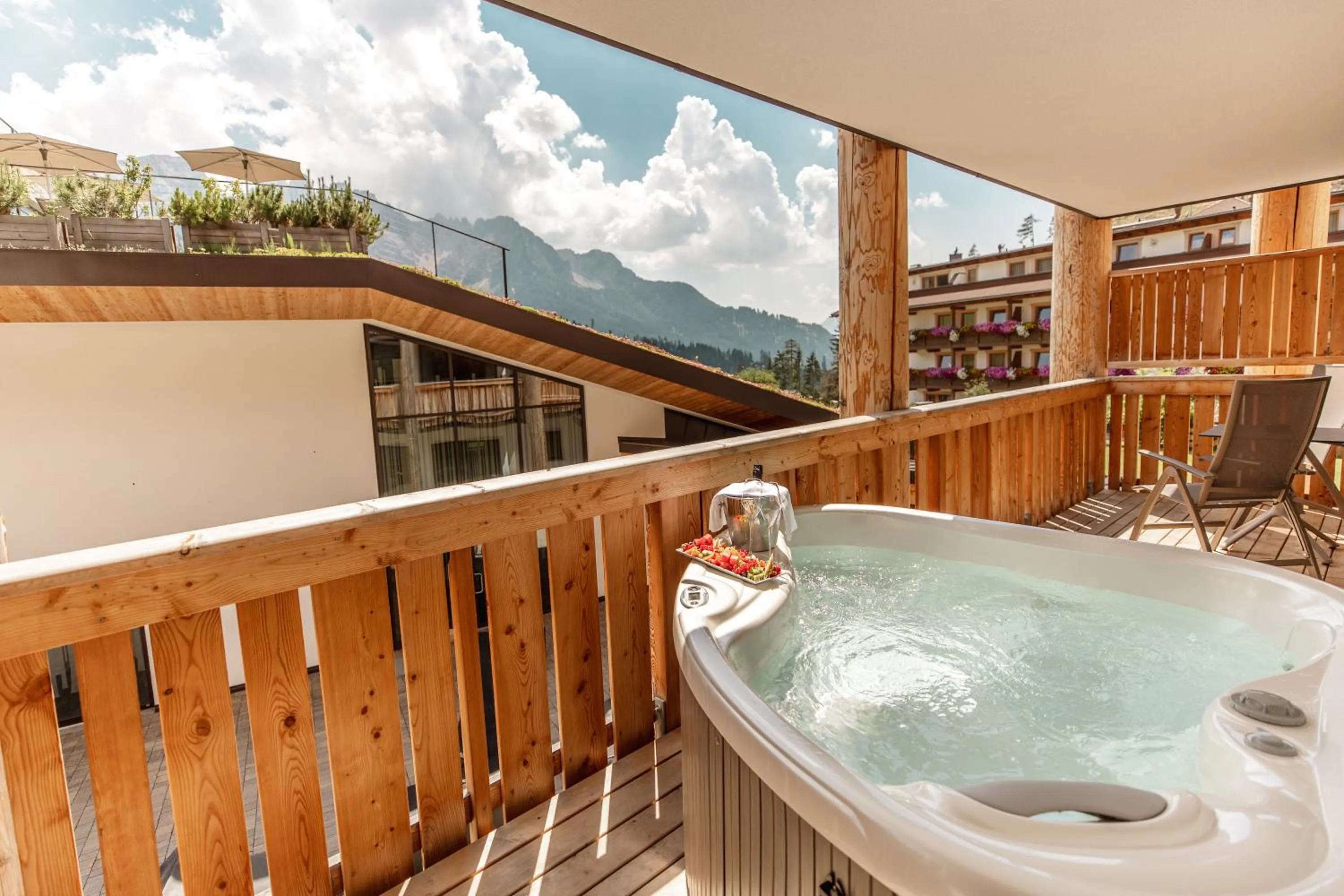 Hot Tub in Moseralm Dolomiti Hideaway