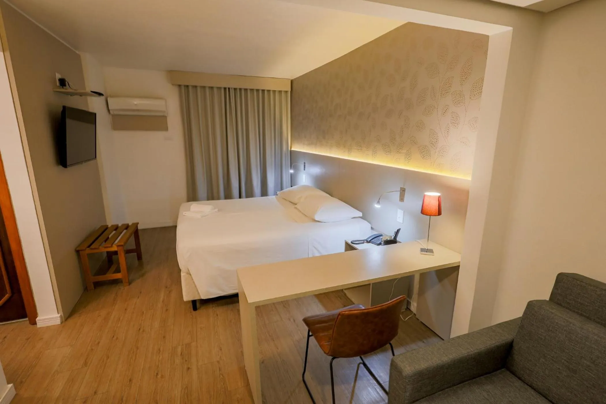 Bed in Antonio´s Palace Hotel