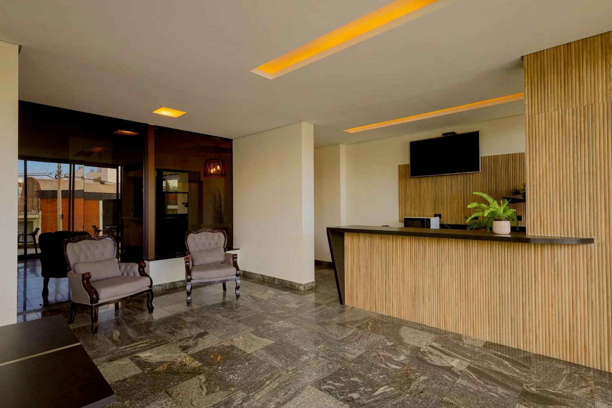 TV and multimedia in Antonio´s Palace Hotel