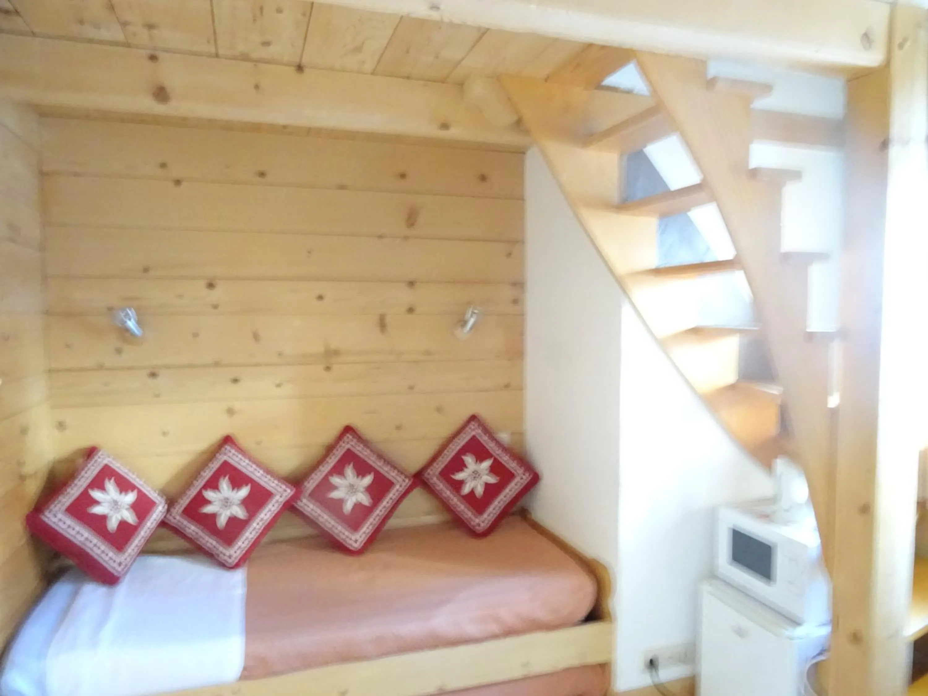 Bed in Apart'hotel & Spa "La Destière"