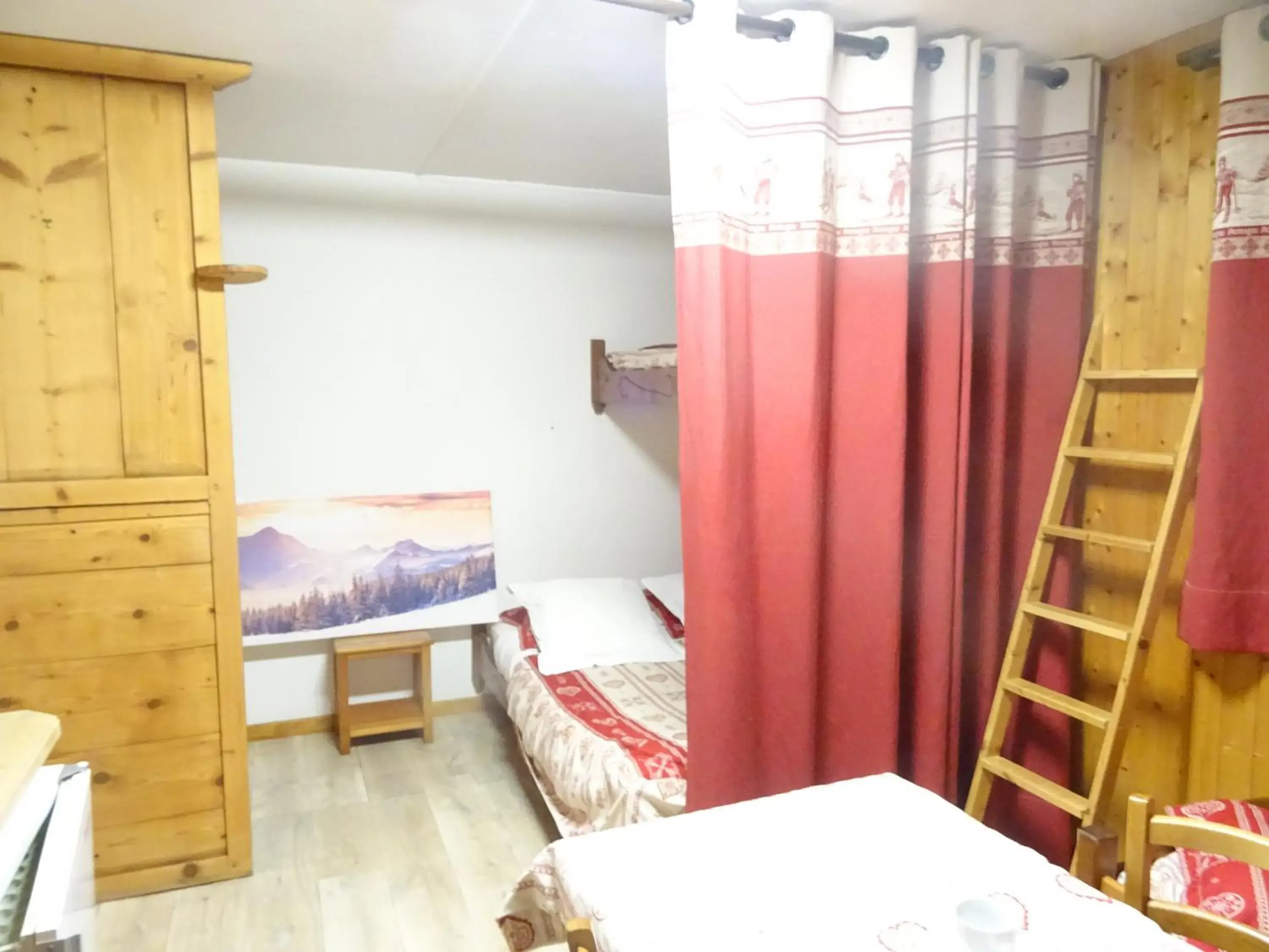 Studio (3 Adults) in Apart'hotel & Spa "La Destière" Studio (3 Adults) in Apart'hotel & Spa "La Destière"