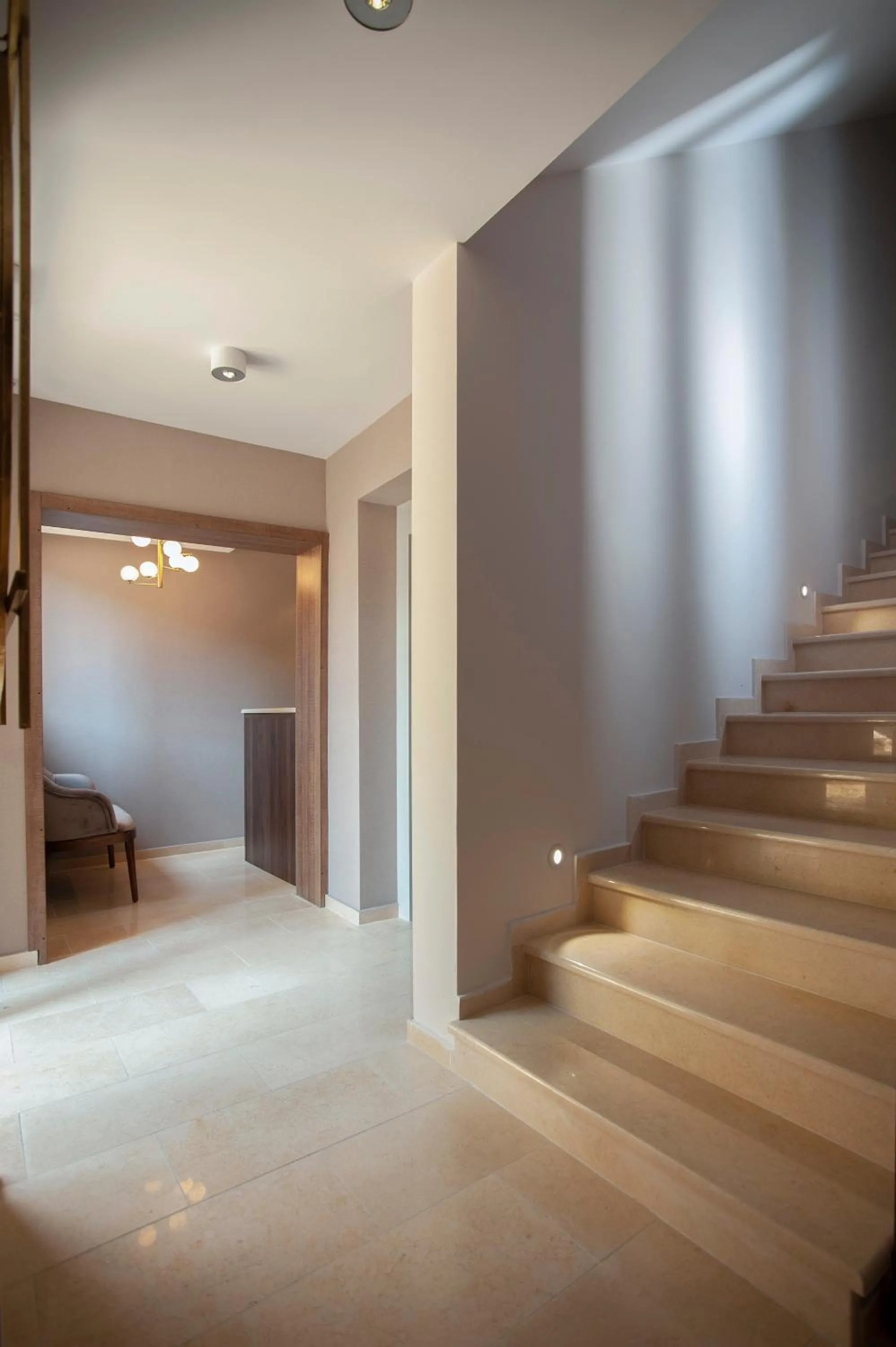 Area and facilities in Hotel Twelve by Aycon