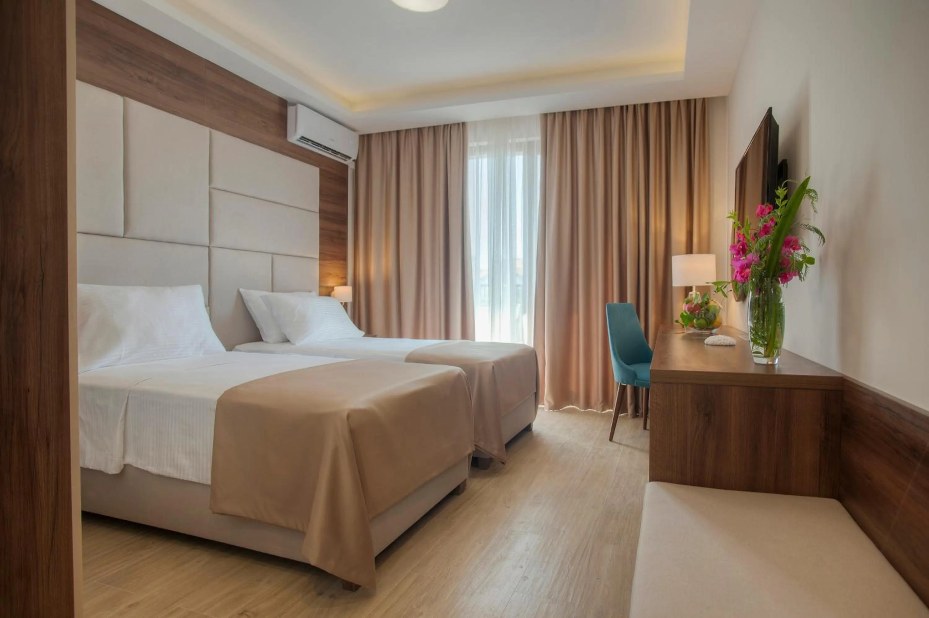 Bedroom, Bed in Hotel Twelve by Aycon