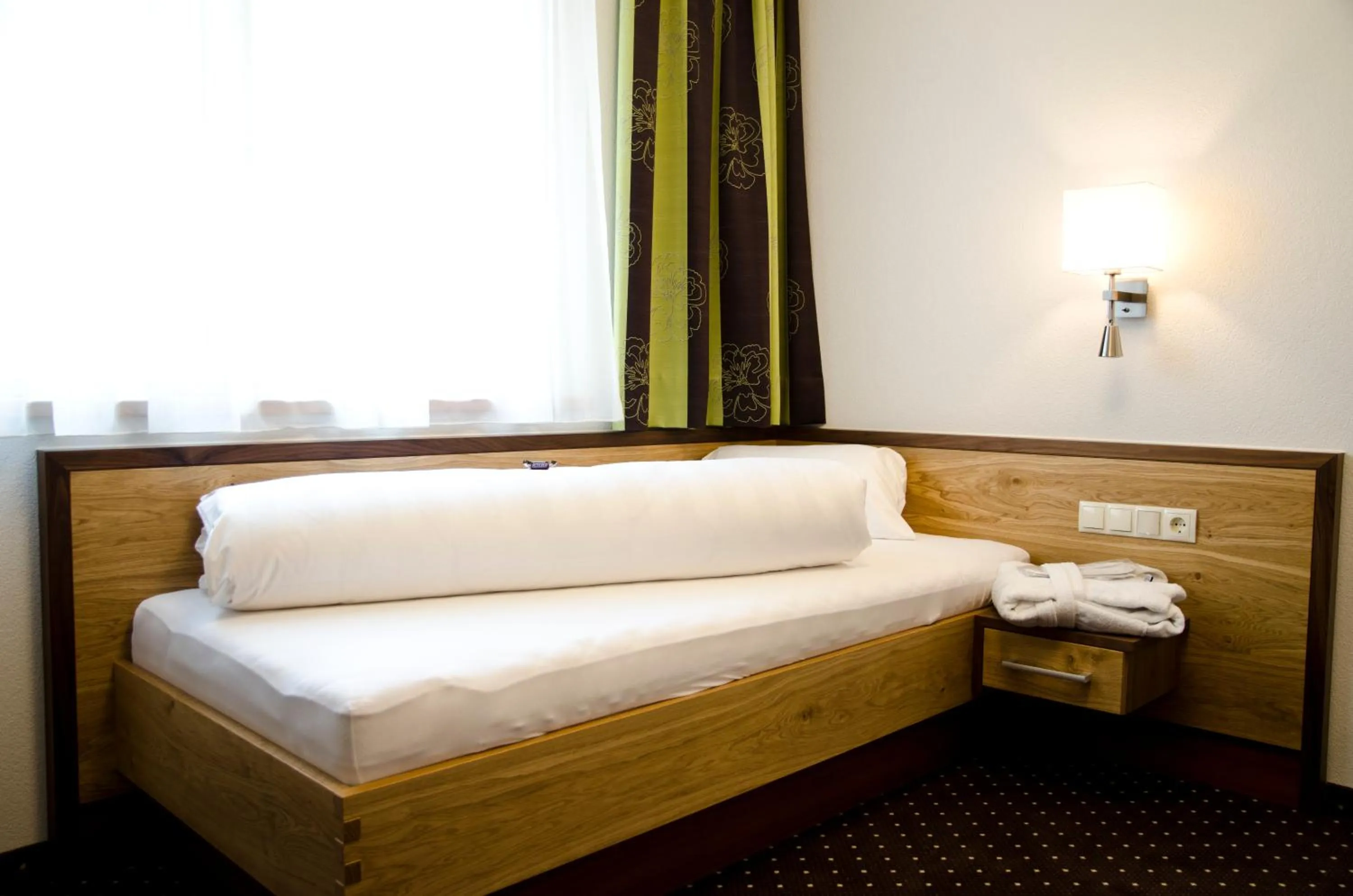 Bedroom, Bed in Hotel Garni Arosa