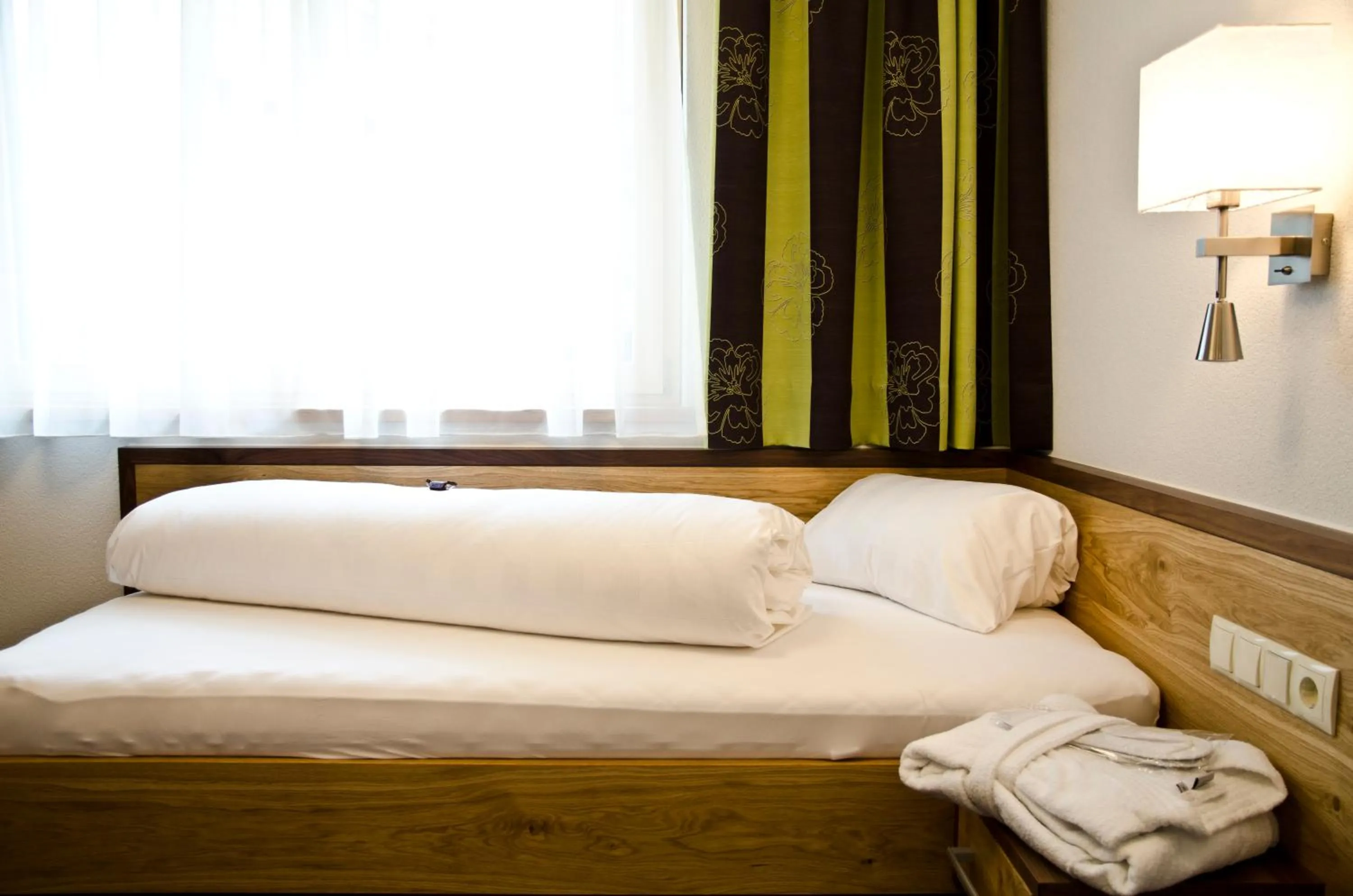 Bedroom, Bed in Hotel Garni Arosa