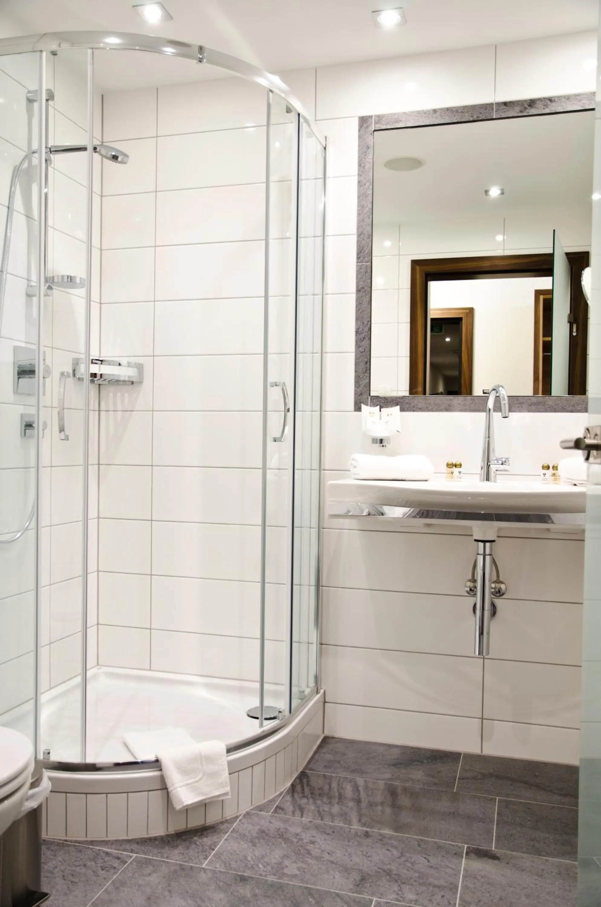 Bathroom in Hotel Garni Arosa